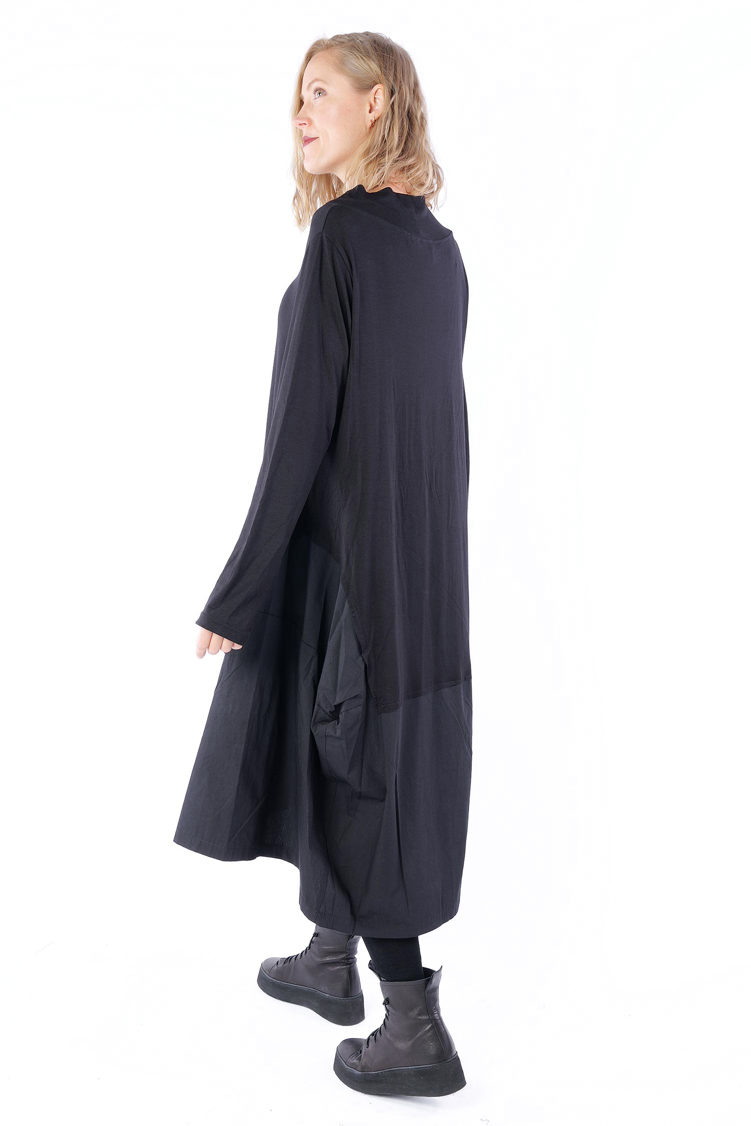 Kleid aus Materialmix + Clip - Schwarz - 25543