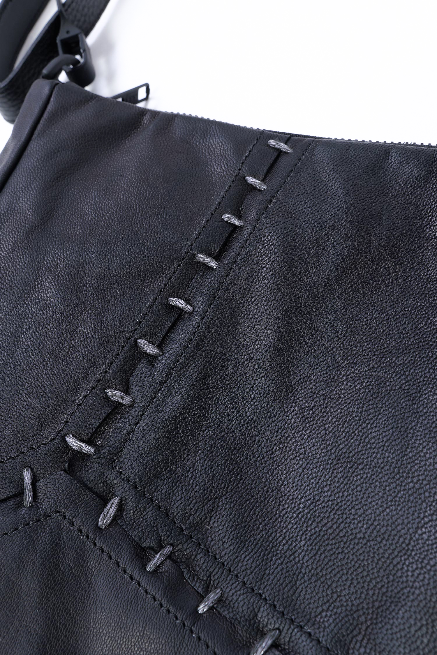Tasche mit Ziernähten - Schwarz - M.Orsio