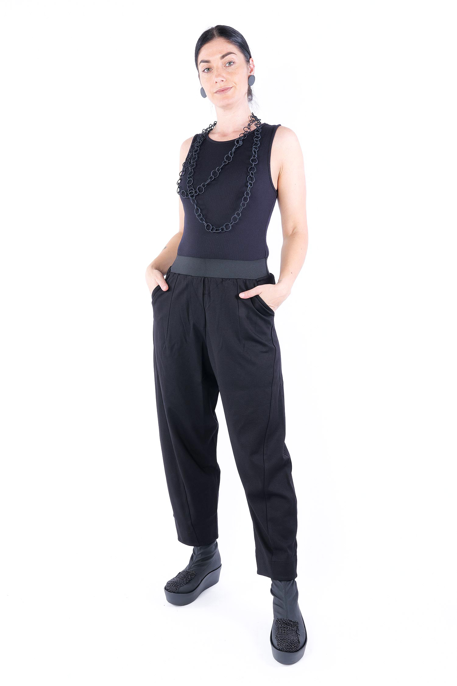 Legere Hose - Schwarz - W25-02