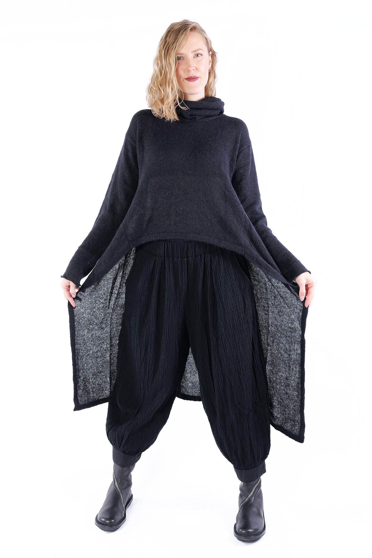 Feinstricktunika - Schwarz - Flowy