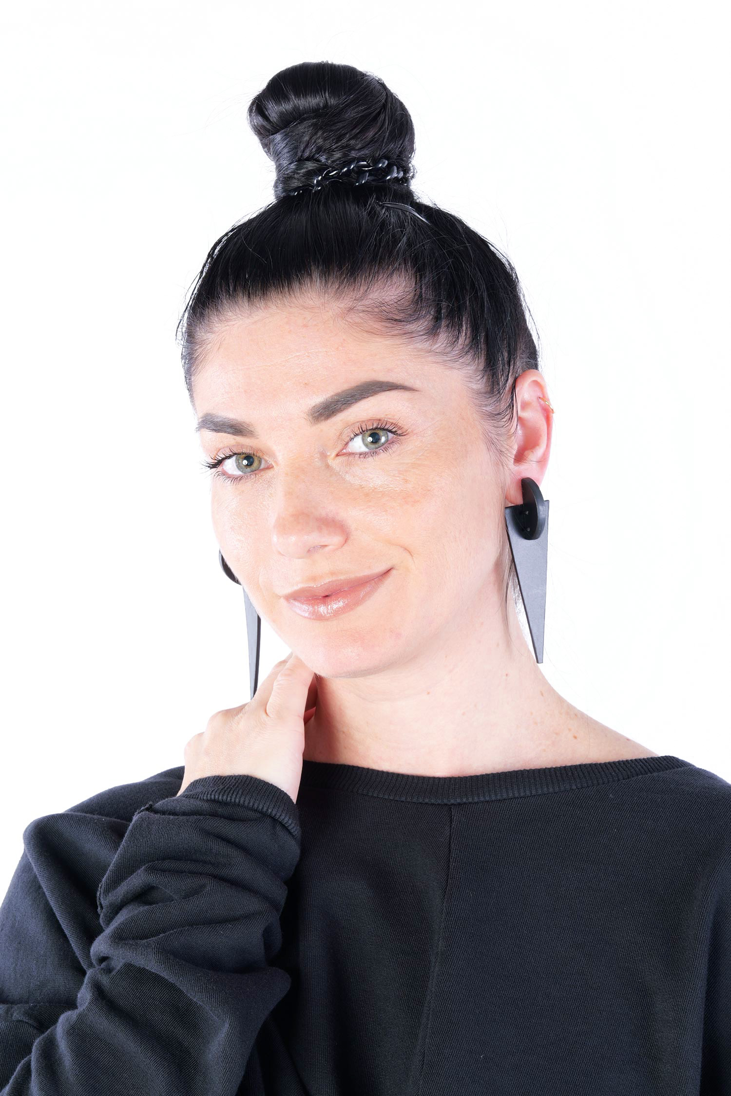 Leder Ohrringe - Dot sharp earrings - Schwarz