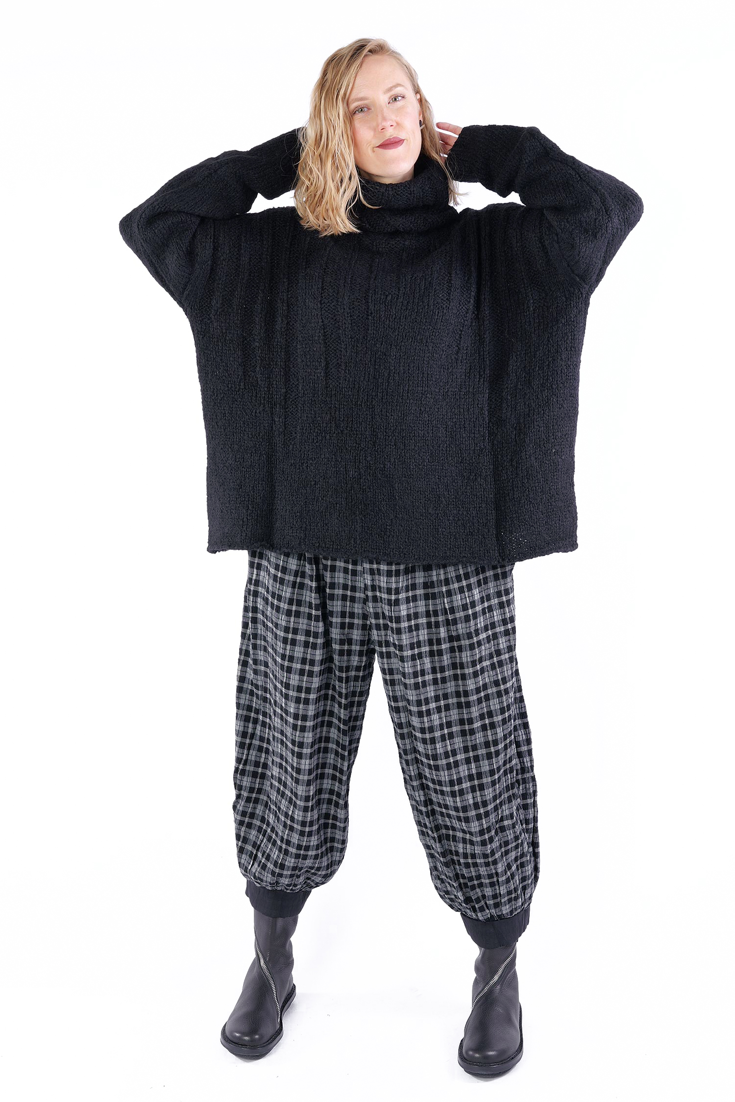 Grobstrickpullover - Schwarz - Vanova