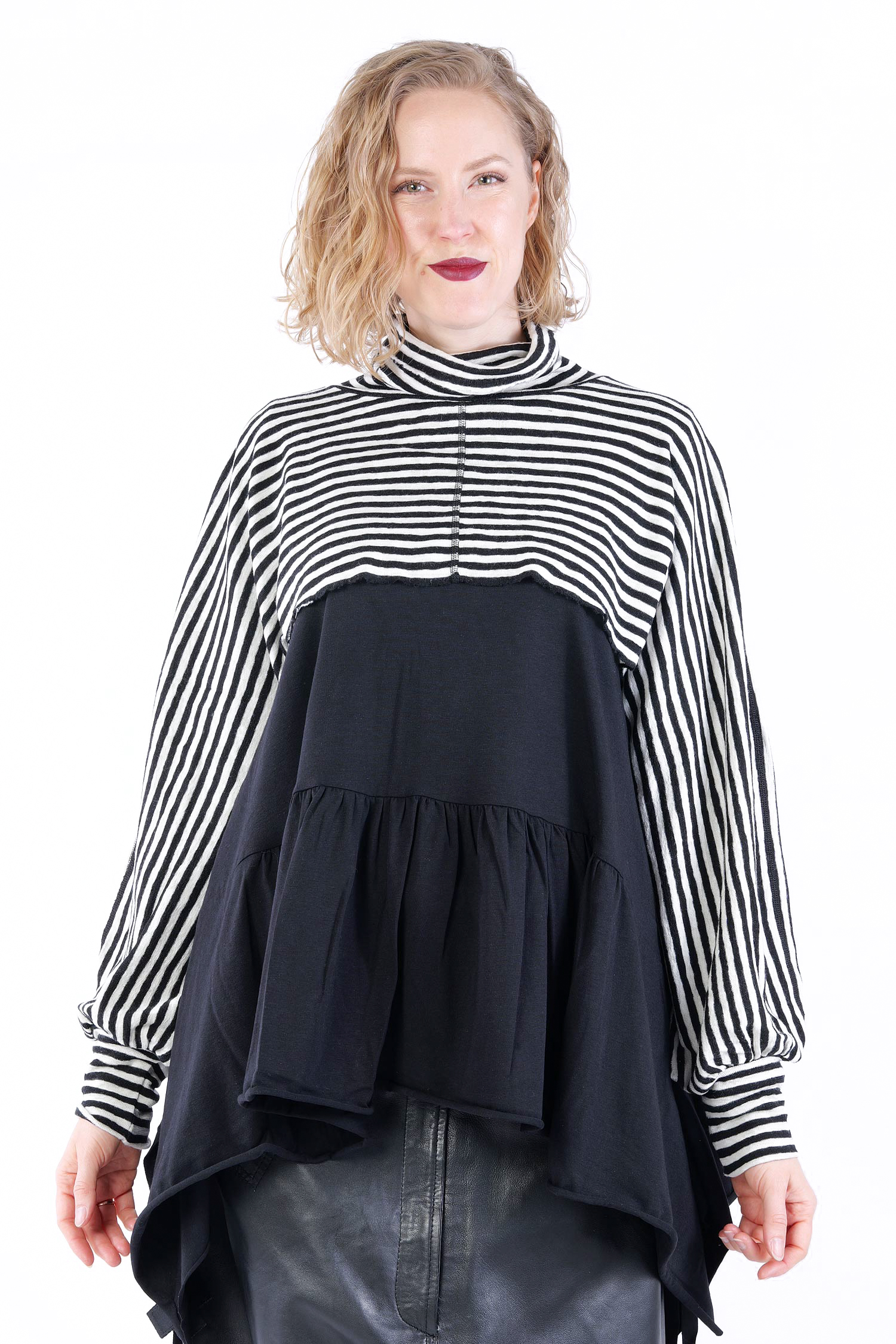 Kurzer Merinopullover - White/black - 1041