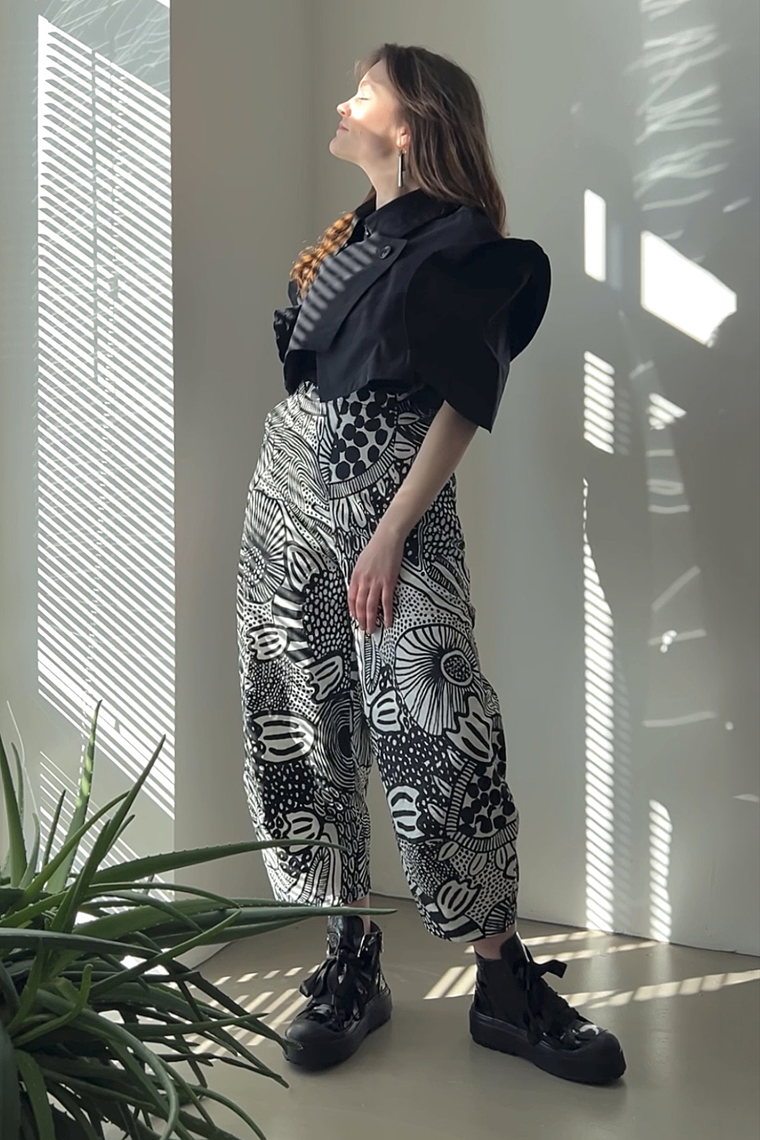 Tulpige Stretchhose - Black print - 1263440106