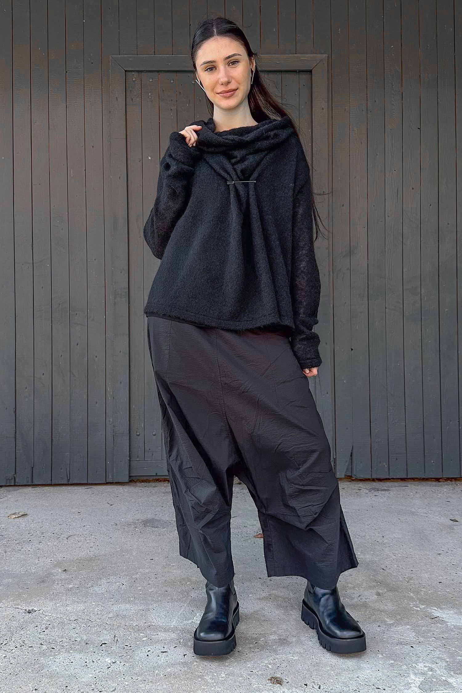 Fine knit pullover - Black - Samarit