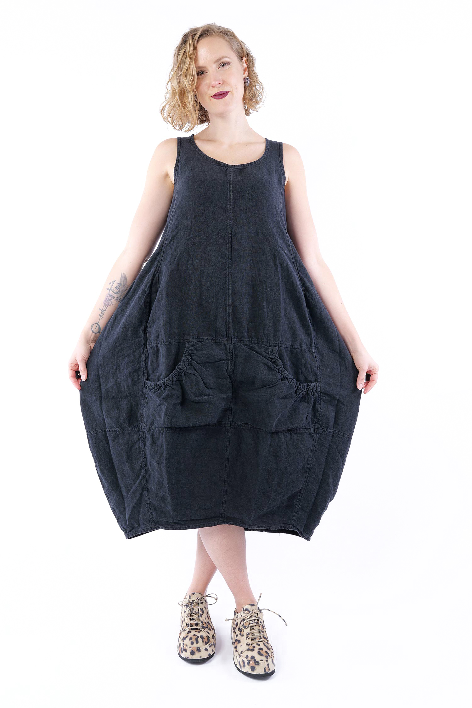 Tulpiges Leinenkleid - Schwarz - 1263540903