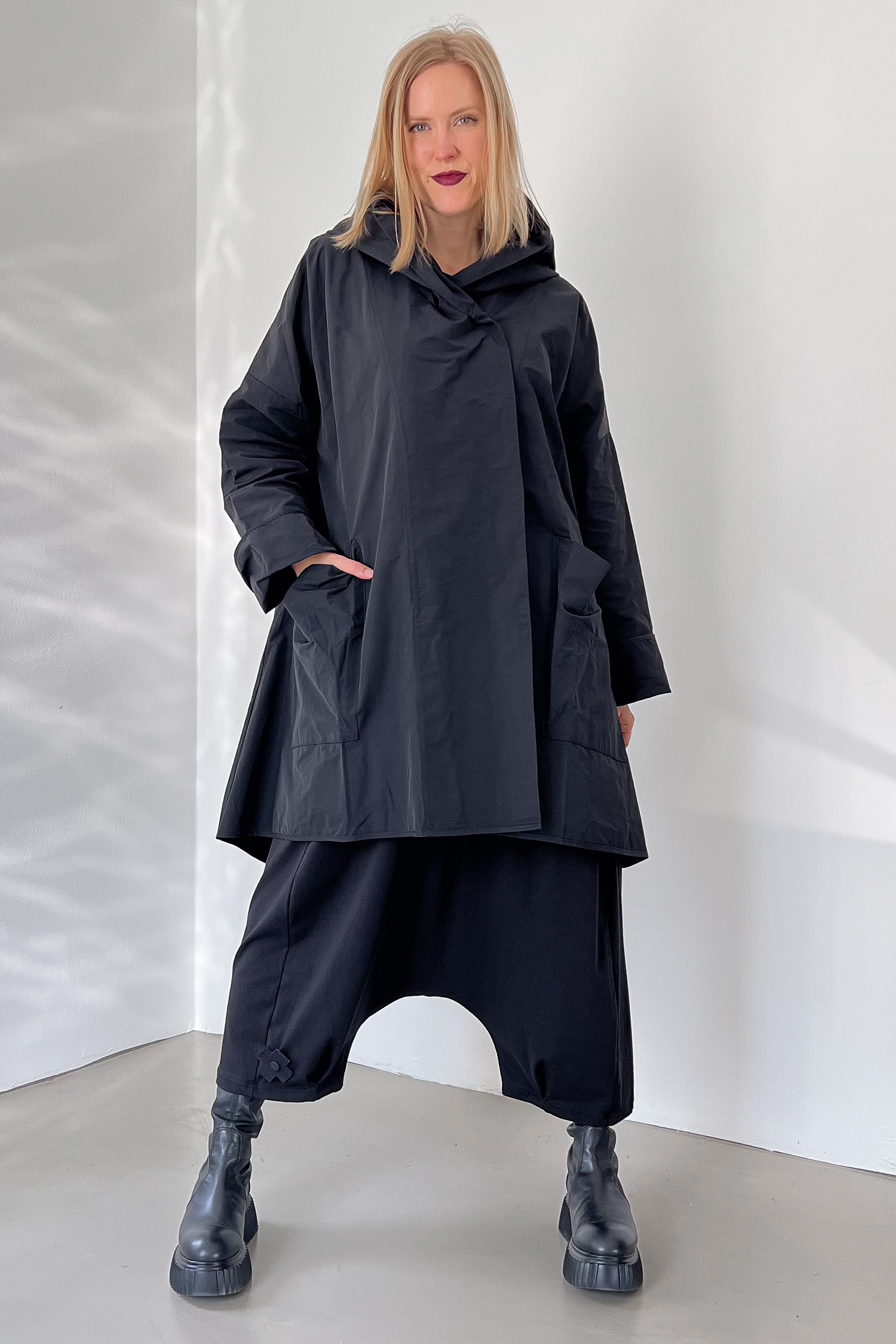 Lange Taft Wetterjacke - Schwarz -  SS26-78