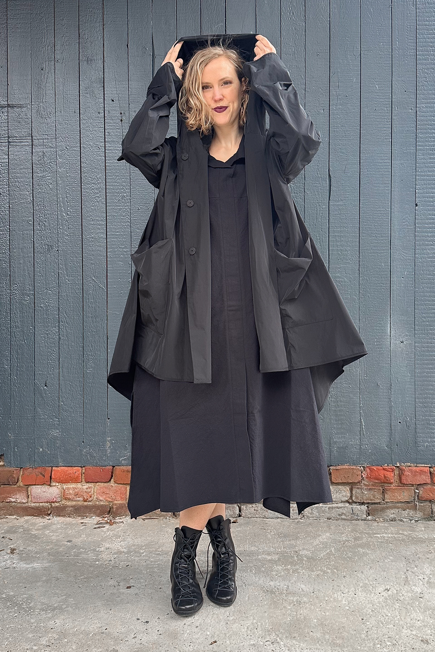 Lange Taft Wetterjacke - Schwarz -  SS26-78