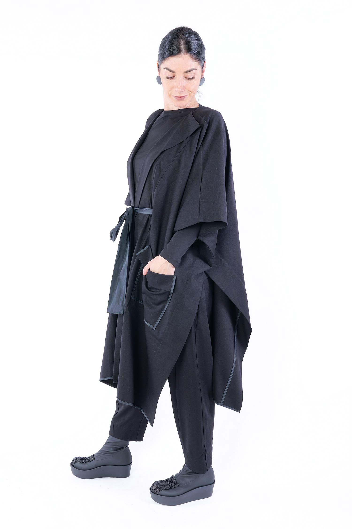 Oversize Cape - Schwarz - W25-37