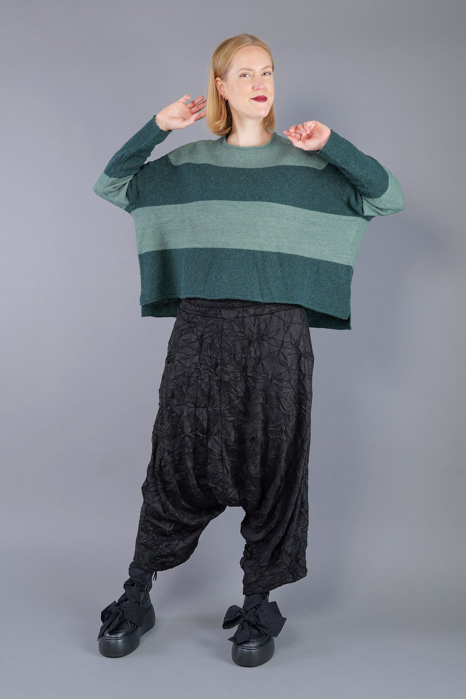 Knitted pullover - Forest park - 2263480704