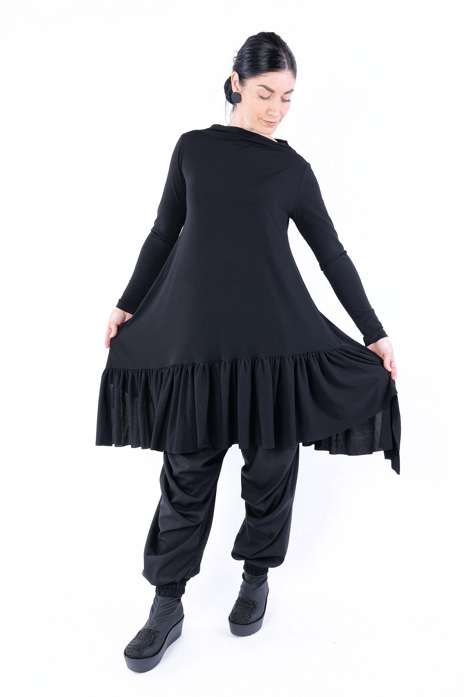 Tunika mit Rüschensaum - Schwarz - W25-09