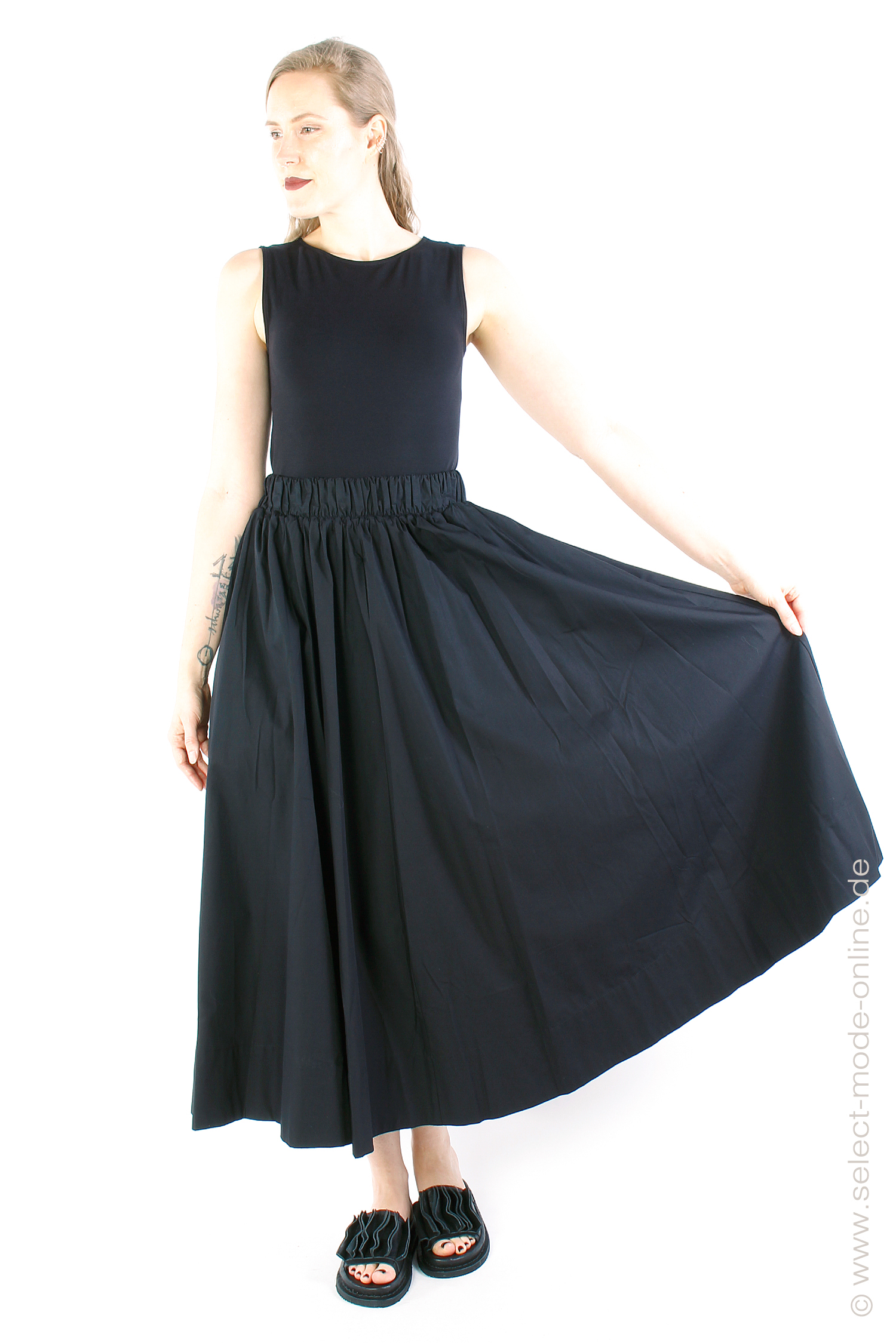 Cotton circle skirt - Black - SA-Bertina