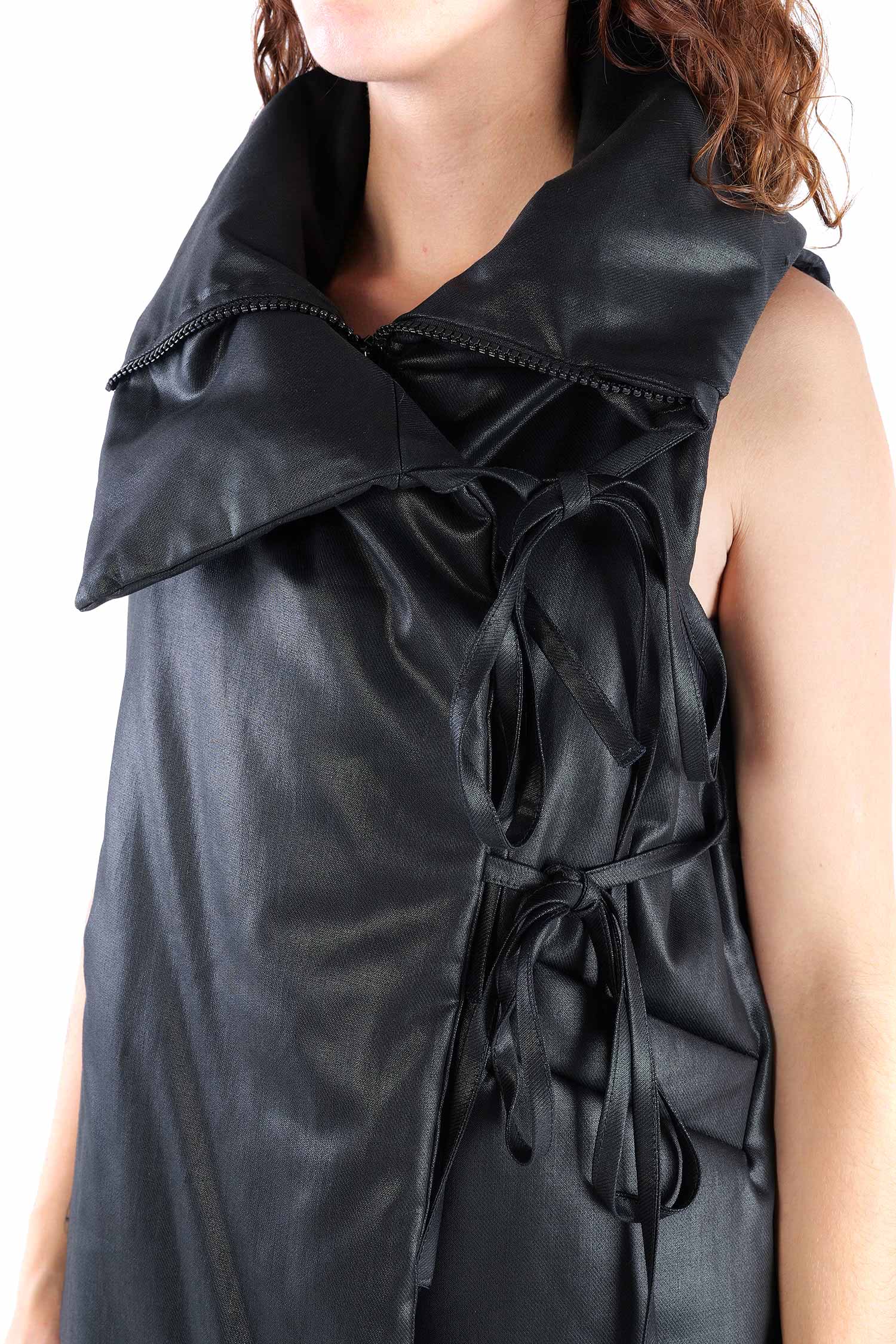 Padded vest - Black coated - Boa