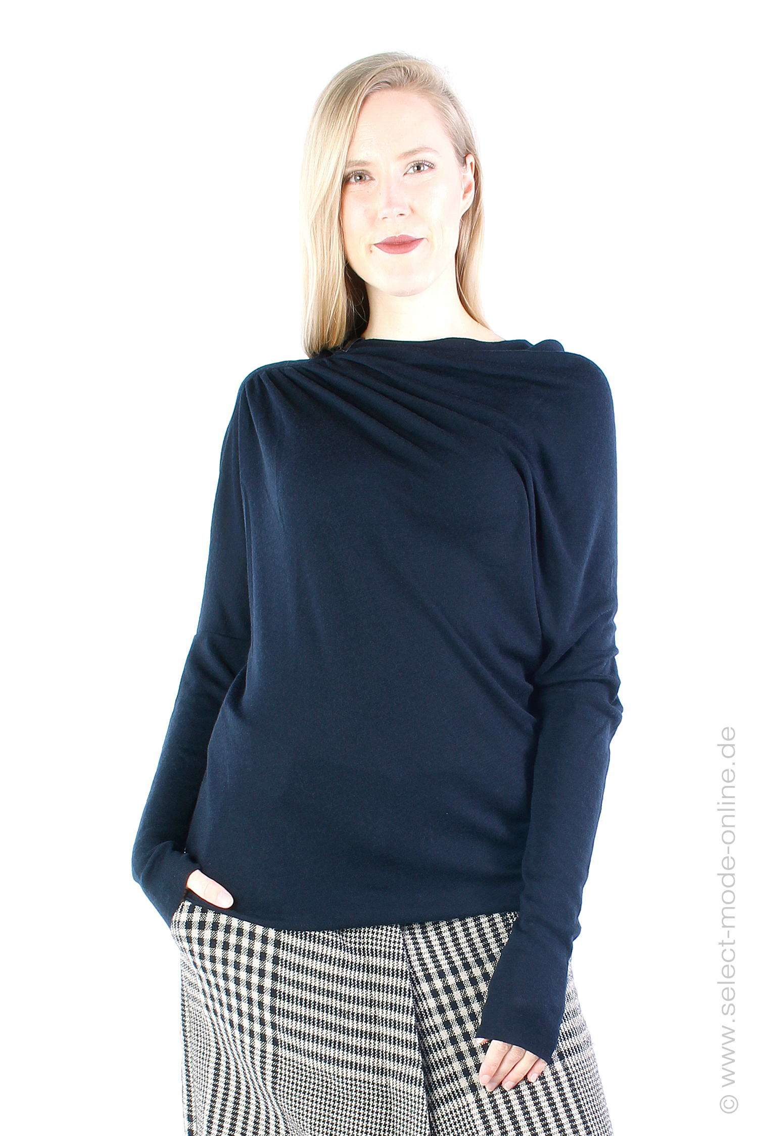 Wool pullover - black - 1820