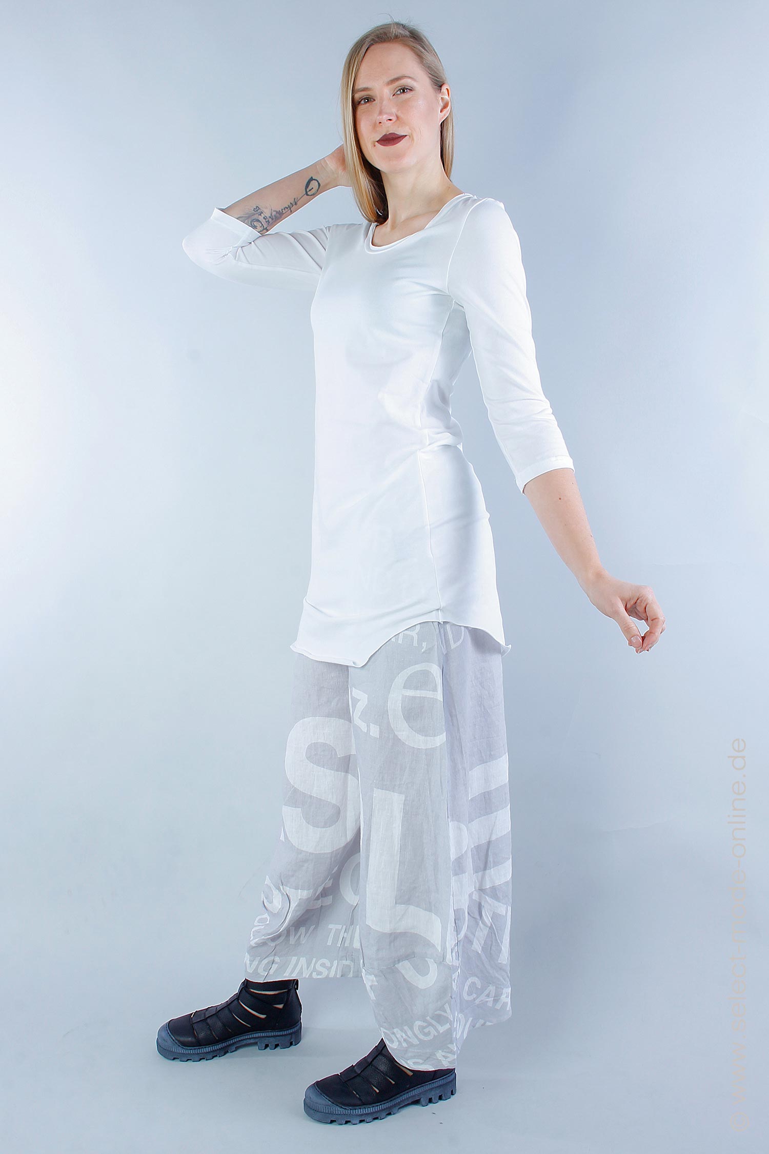 Top with 3/4 sleeves - White - 5042