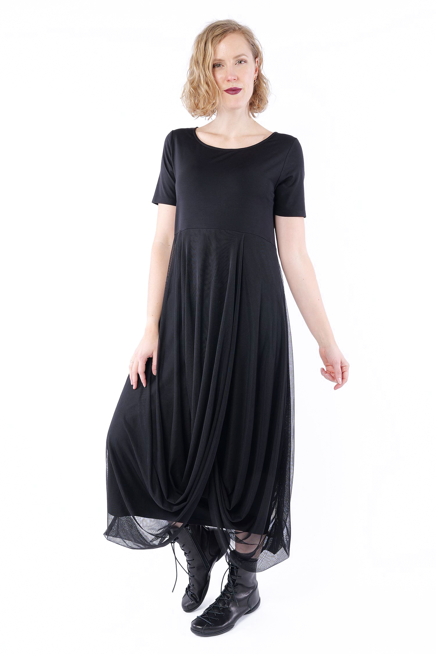 Kleid mit Tüllbesatz - Schwarz -  SS26-101