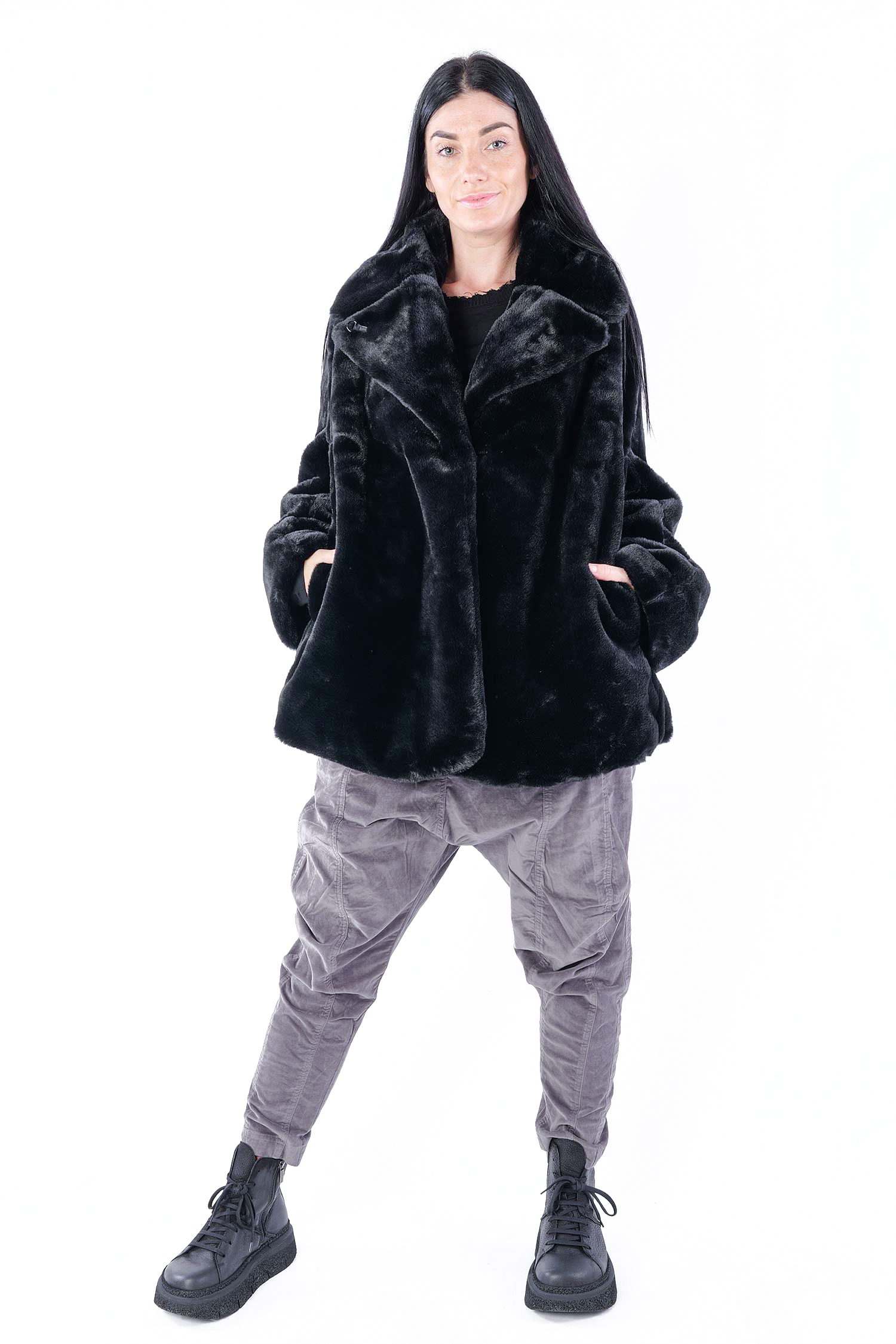 Kunstfelljacke - Schwarz - 2253431101