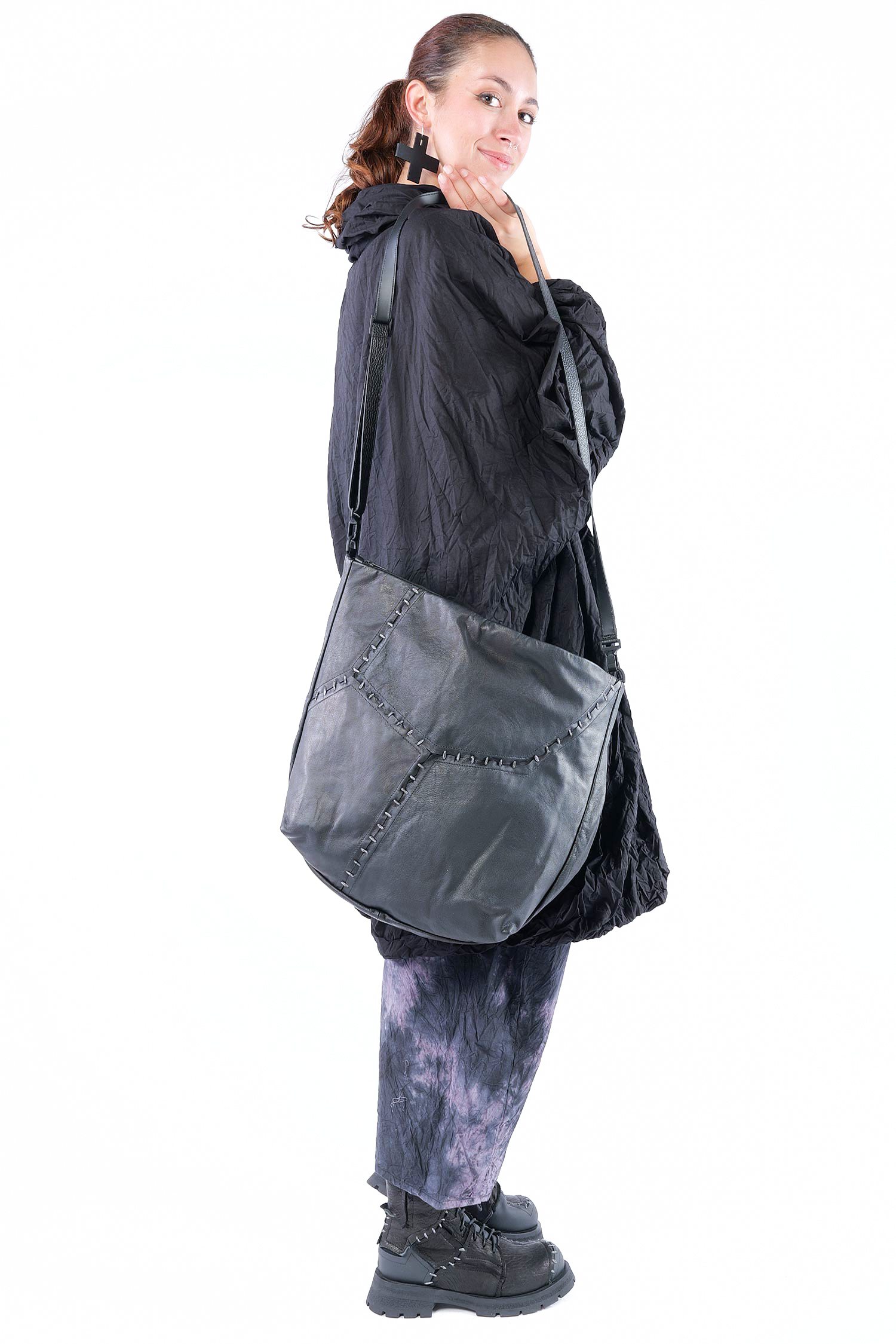 Tasche mit Ziernähten - Schwarz - M.Orsio