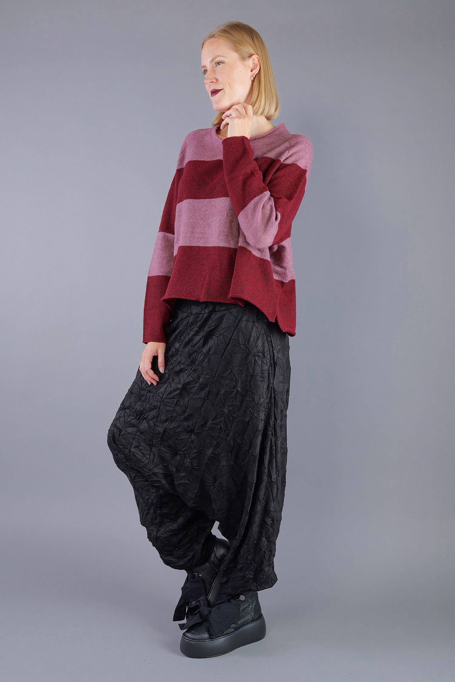 Knitted pullover - Lava crystal - 2263480704