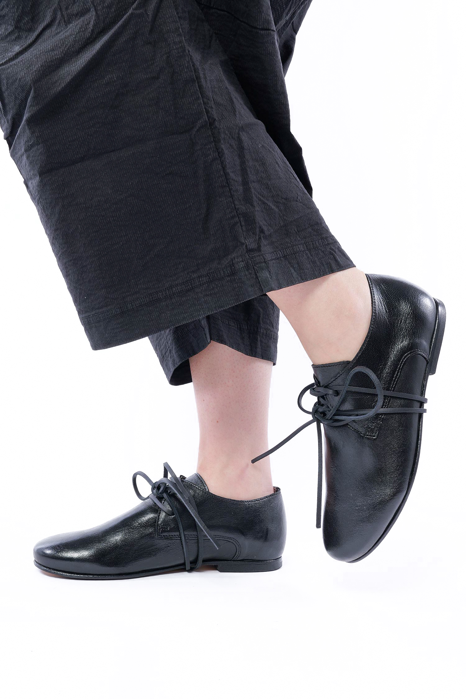 Schnürschuh mit Spitze - Schwarz - 1261985206