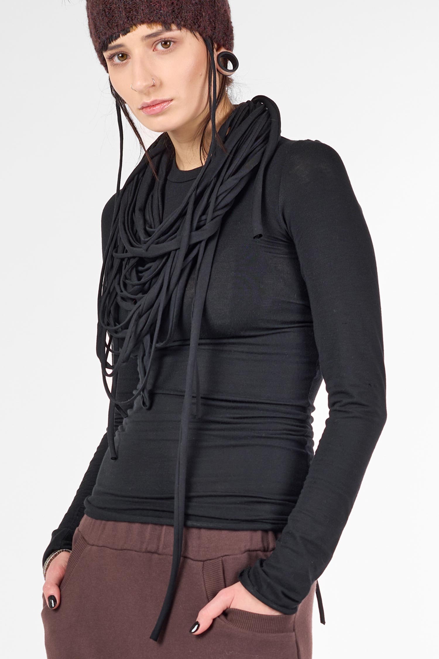 Ausgefallene Halskette - Schwarz - Strippo