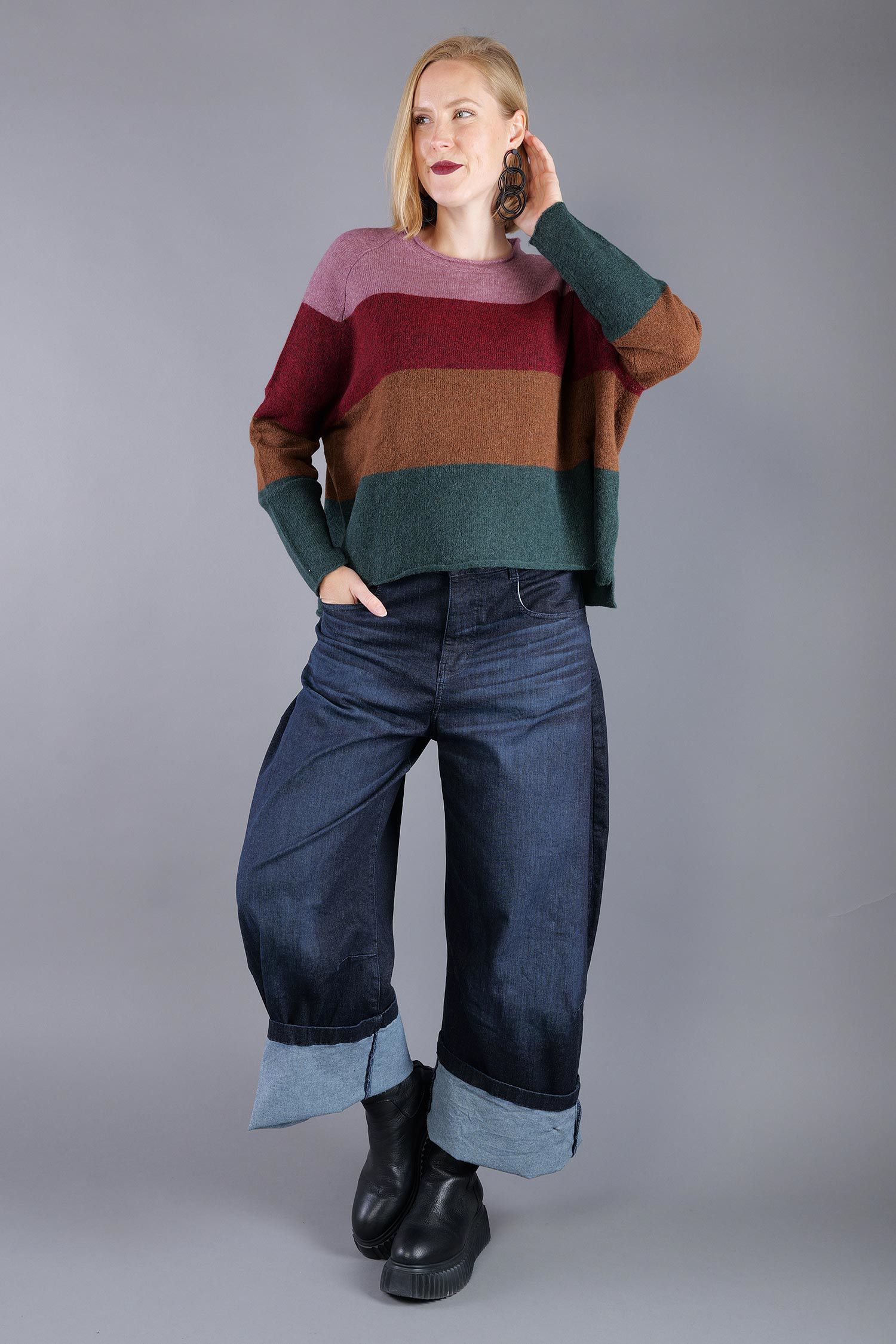 Knitted pullover - Fantasy - 2263480704