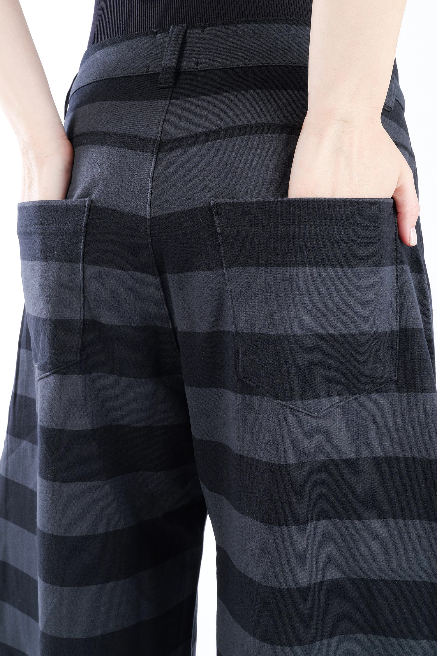 Wide stretch pants - Widestripe - 10024