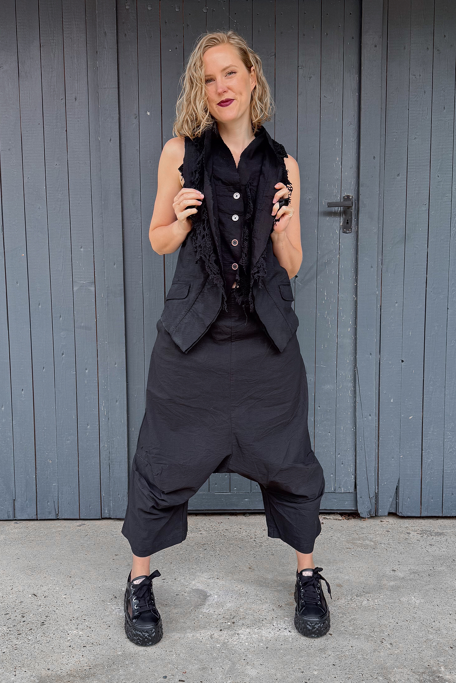 Vest with lace - Black gloss - 1262241028