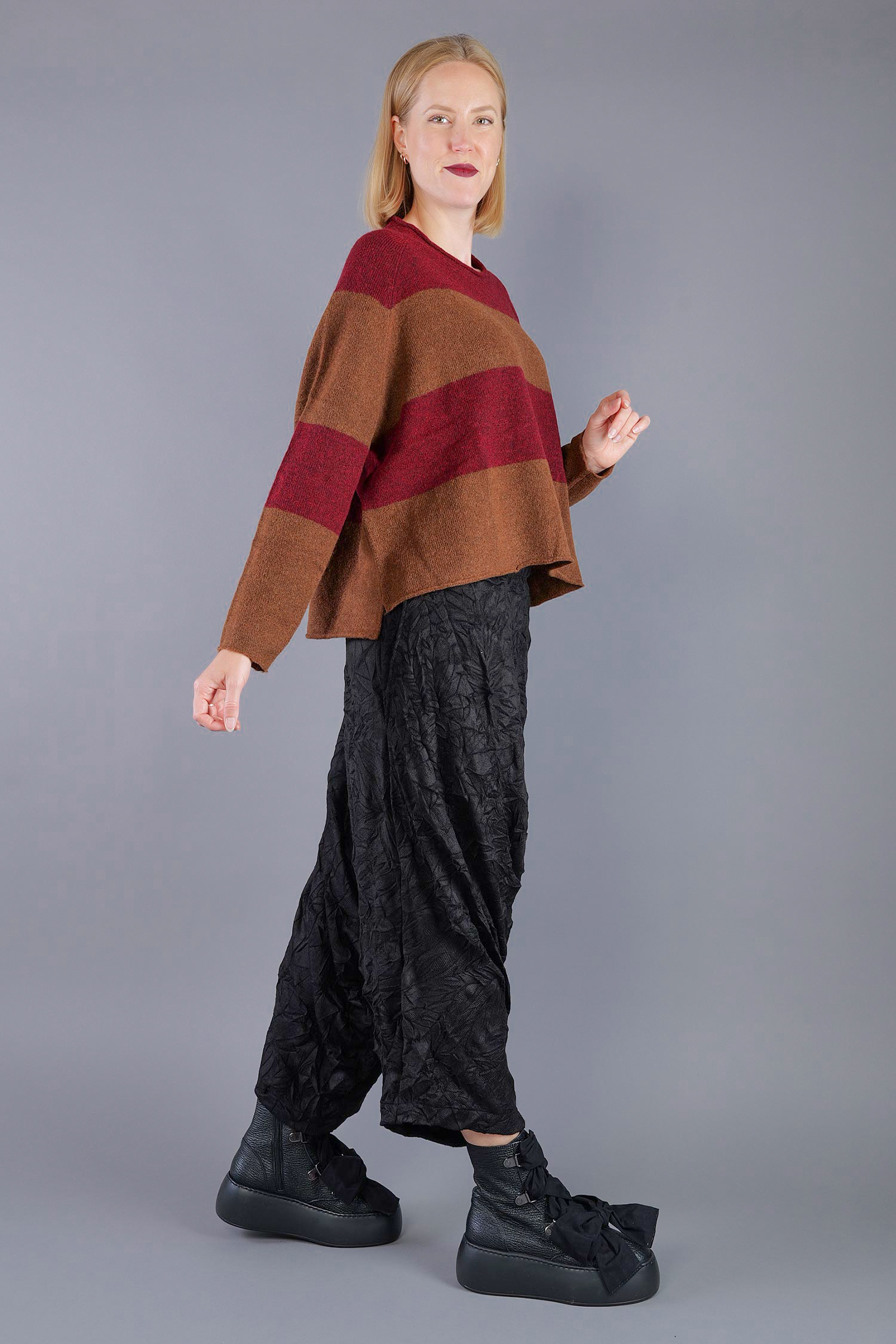 Knitted pullover - Bronze lava - 2263480704