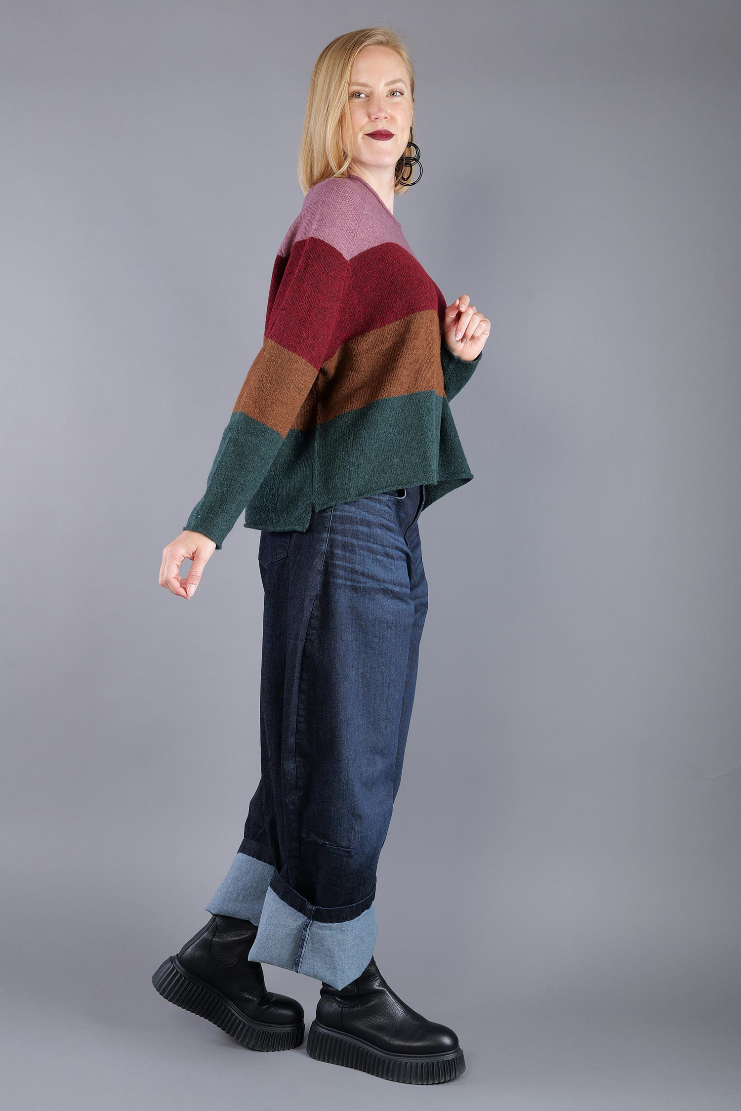 Knitted pullover - Fantasy - 2263480704