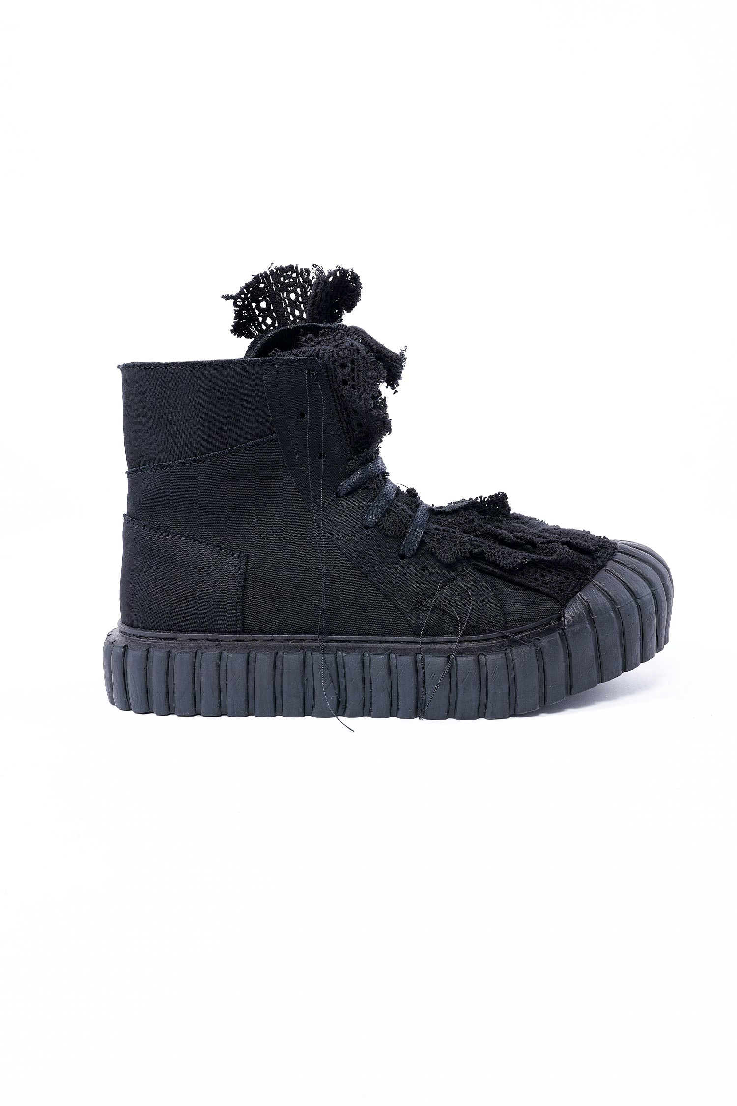 Plateausneaker mit Spitze - Schwarz - 1262985251