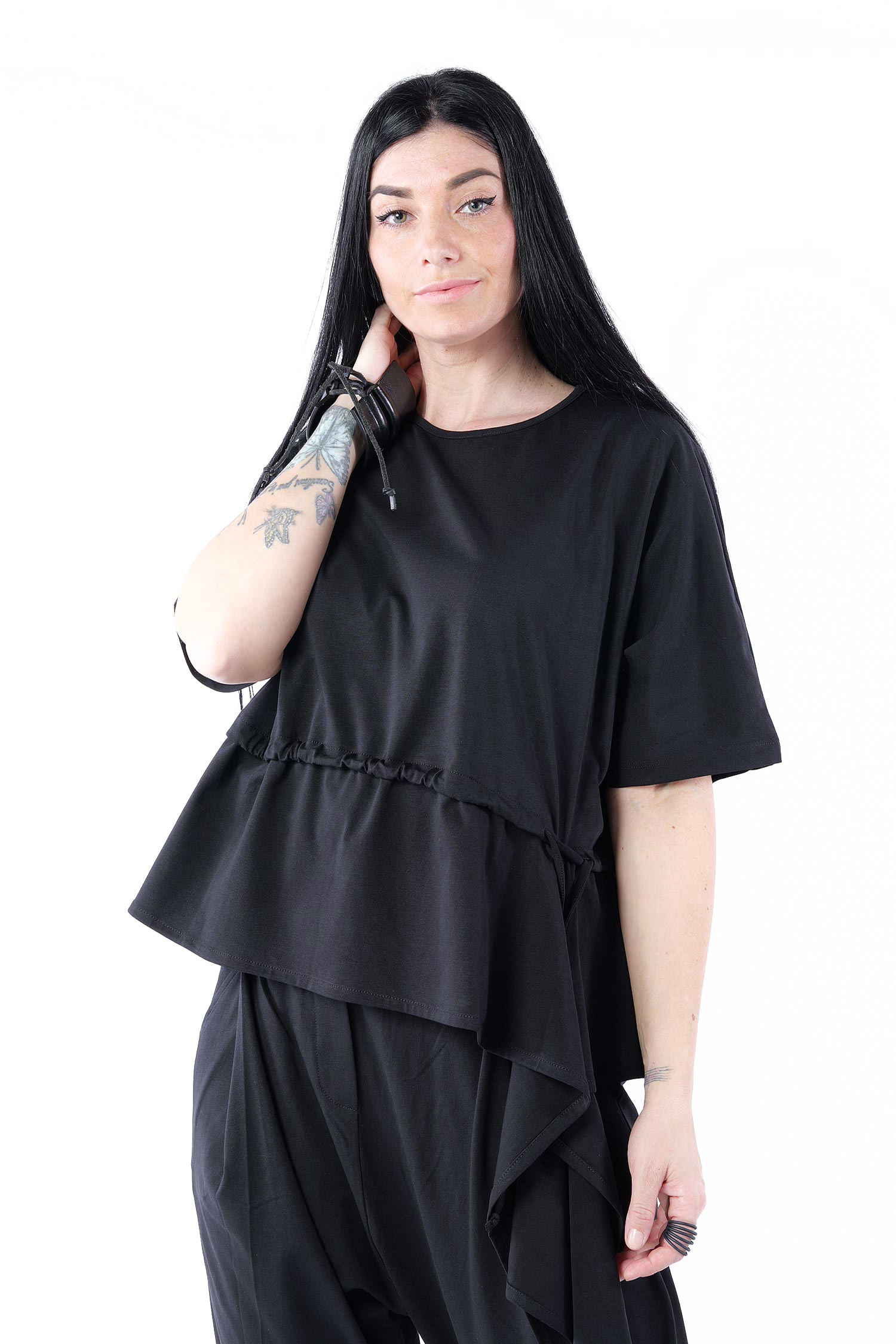 Asymmetrisches T-Shirt - Schwarz - 26.1-KHJ115