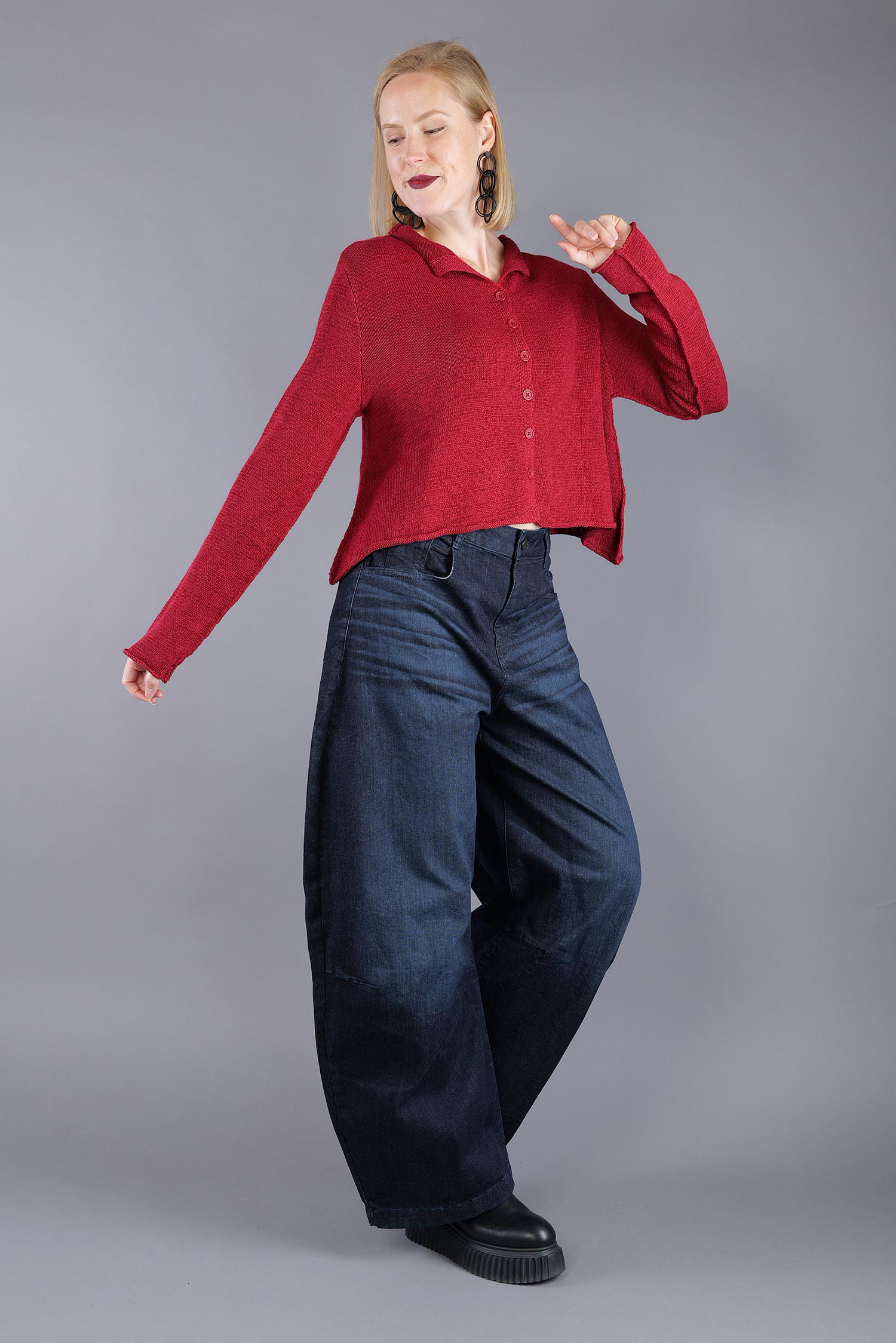 Short knitted jacket - Lava - 2263727111