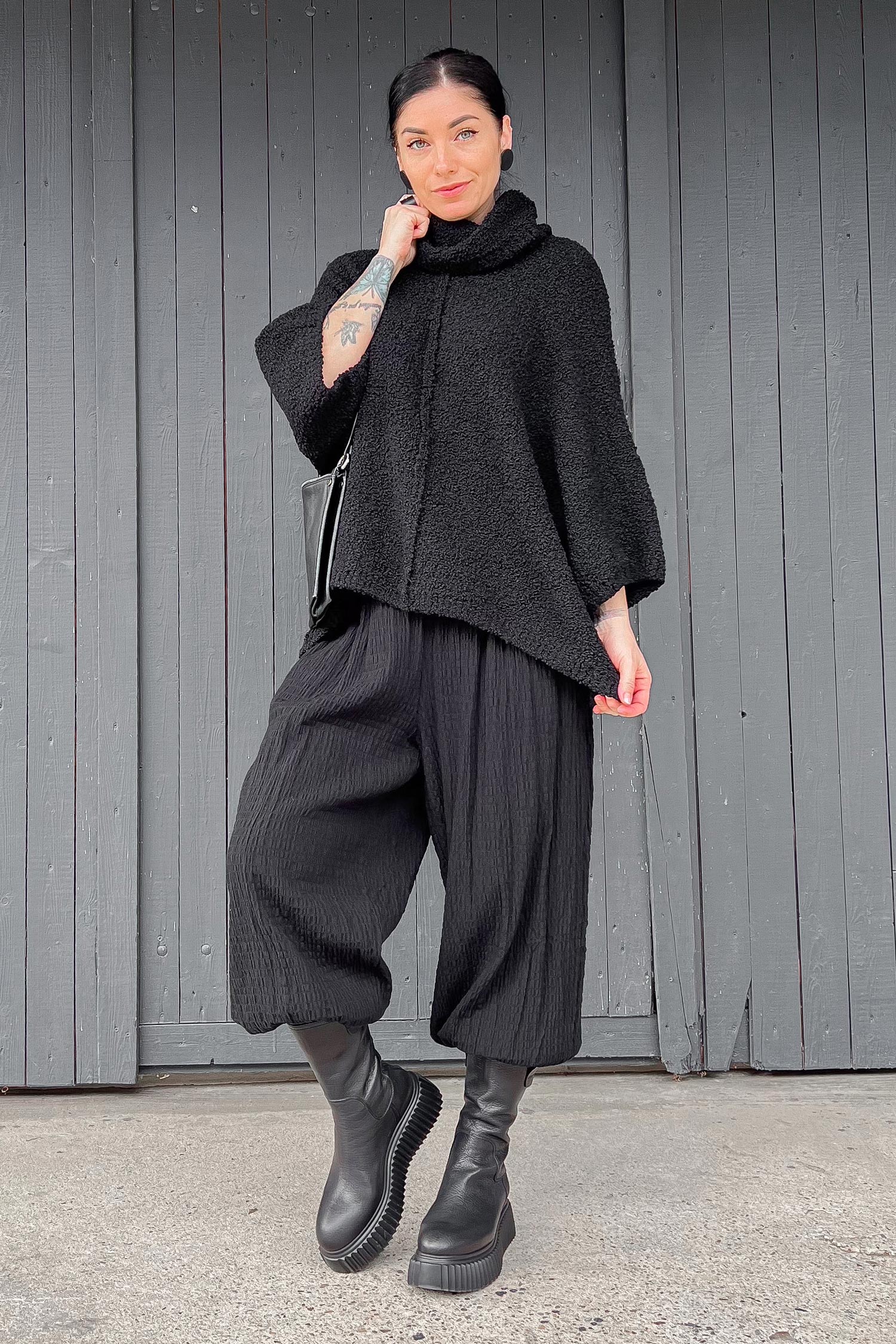 Oversize Strickpullover - Schwarz - Kamika