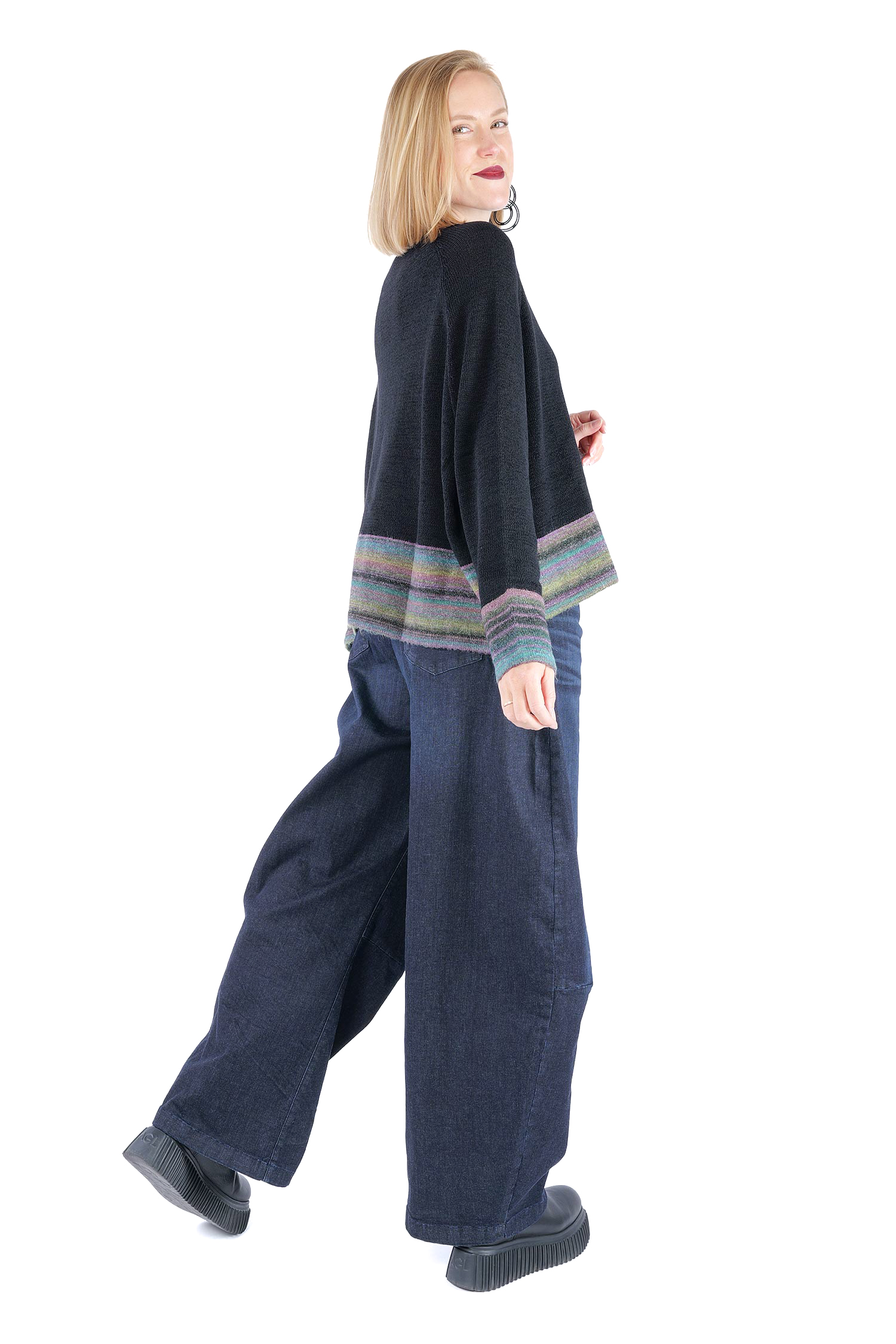 Oversized knitted pullover - Black stripe - 2263720703