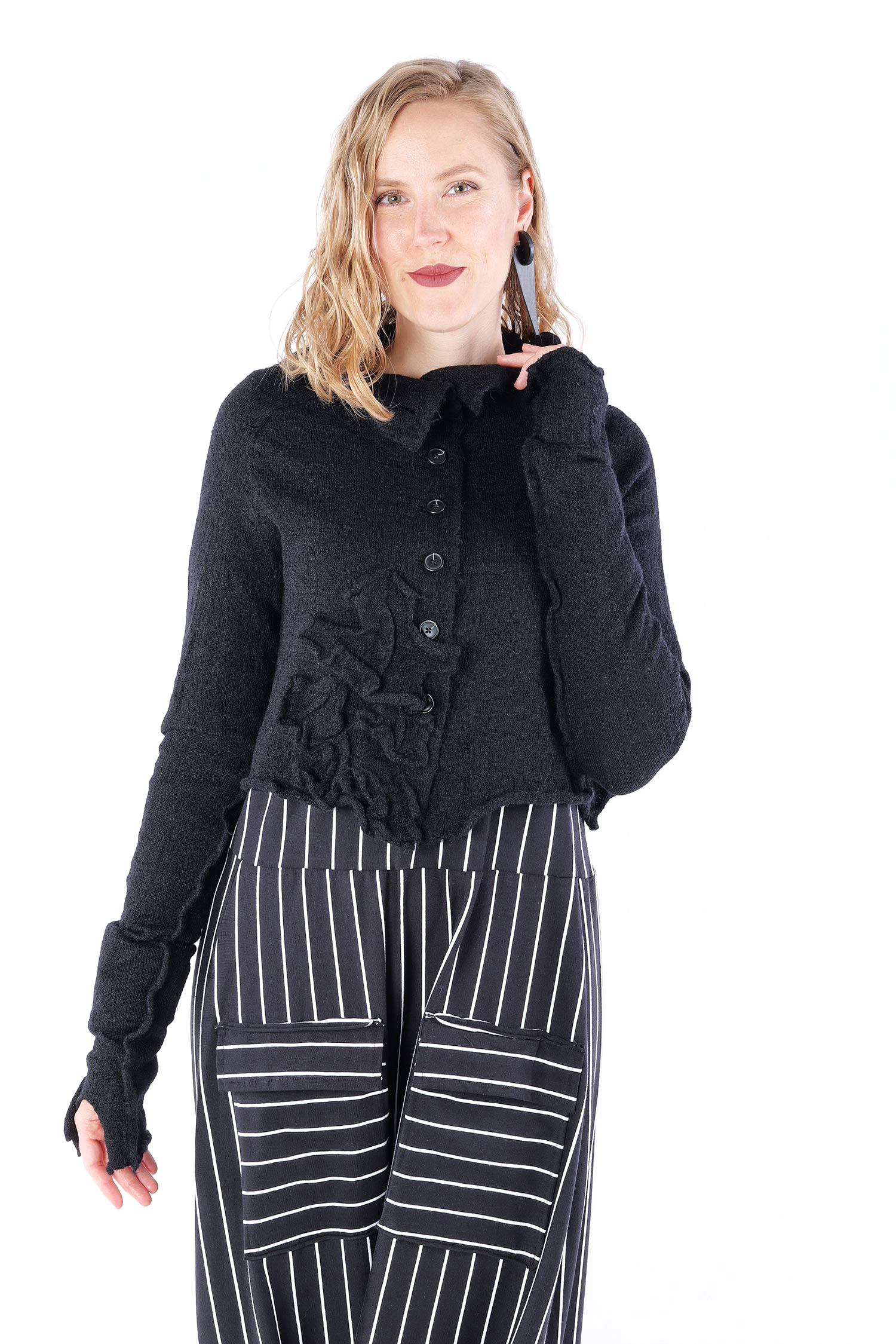 Kurze Schurwolle Jacke - Schwarz - 2253897108