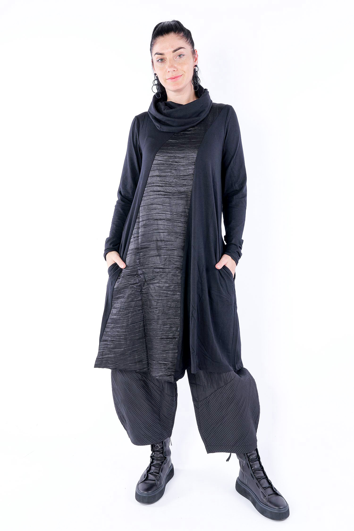 Ausgestelltes Kleid - Schwarz - 766007