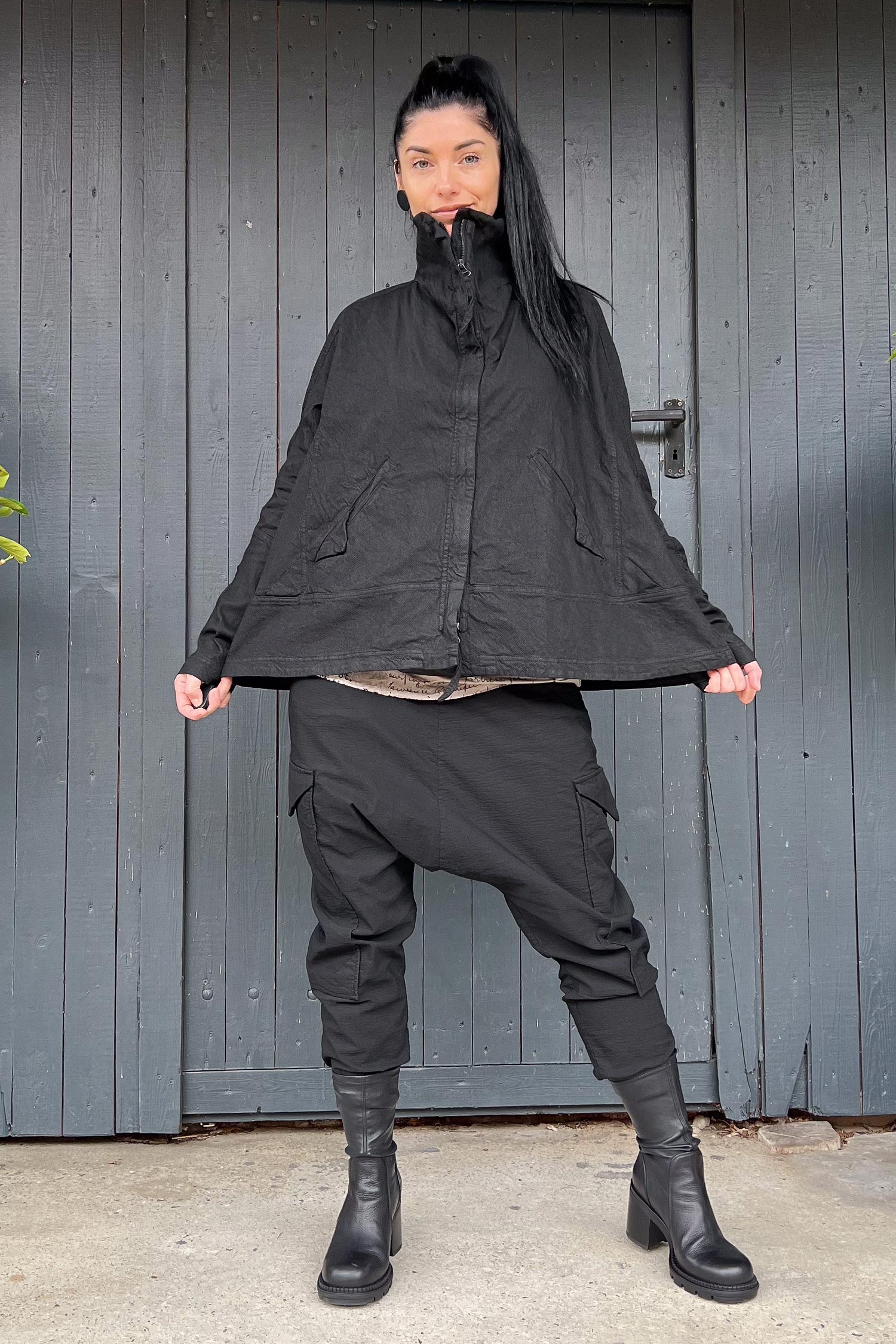 Kastige Jacke - Schwarz - 2252121118