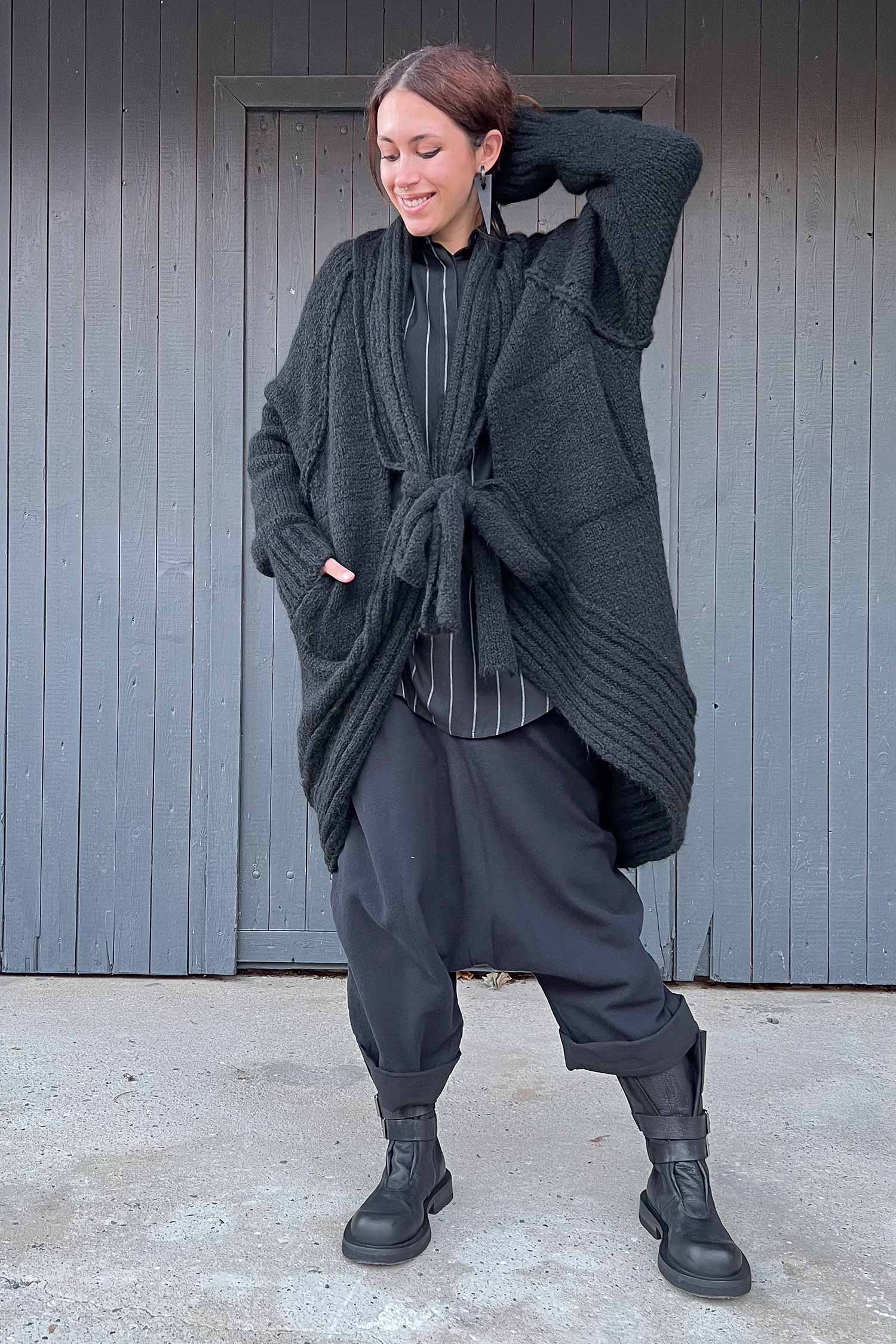 Oversized cardigan - Black - Serpent