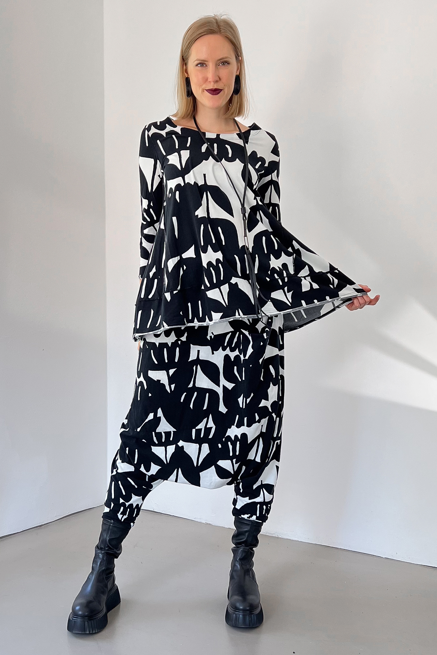 Bell-shaped top - Black print - 1263470501