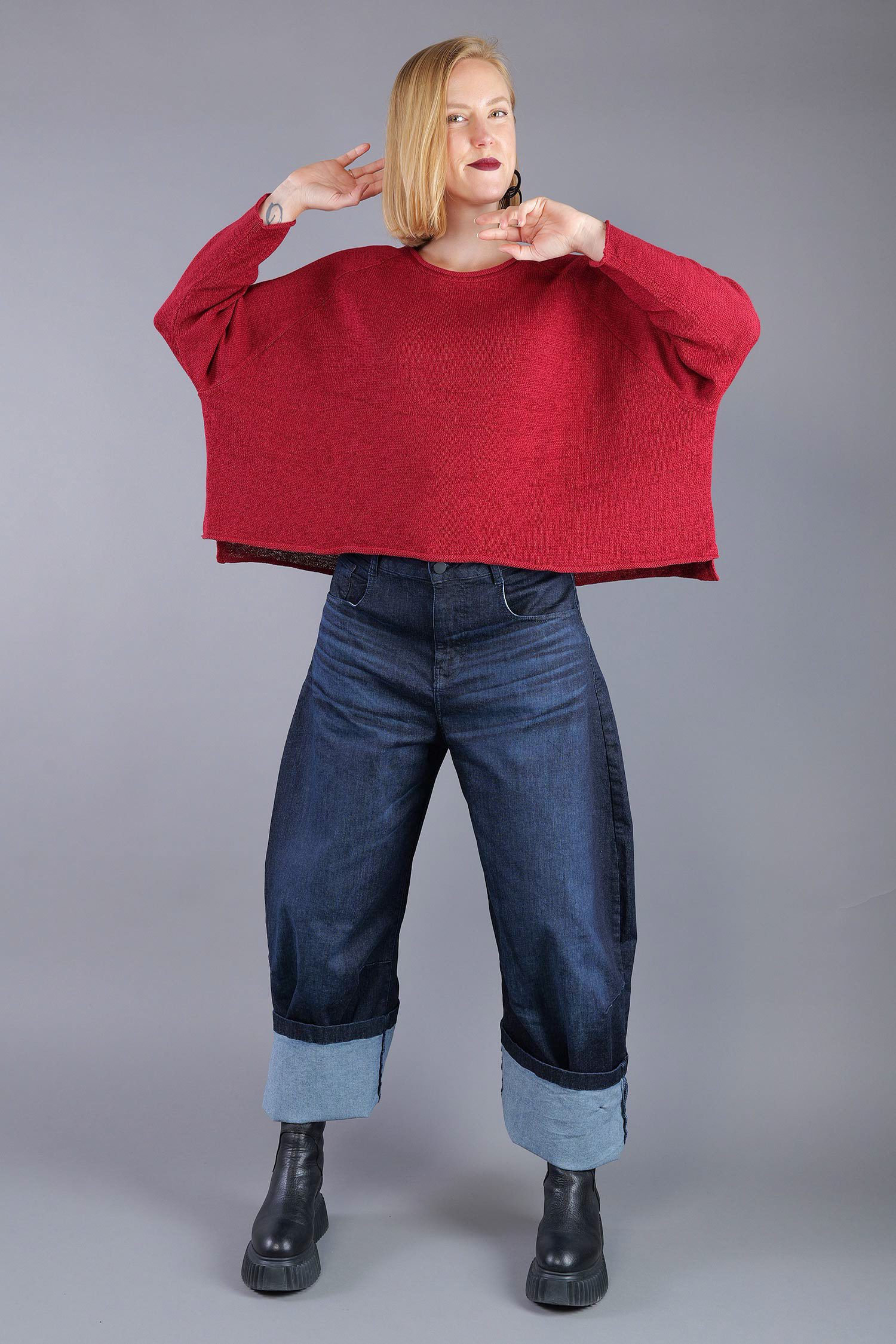 Oversized knitted pullover - Lava - 2263720713