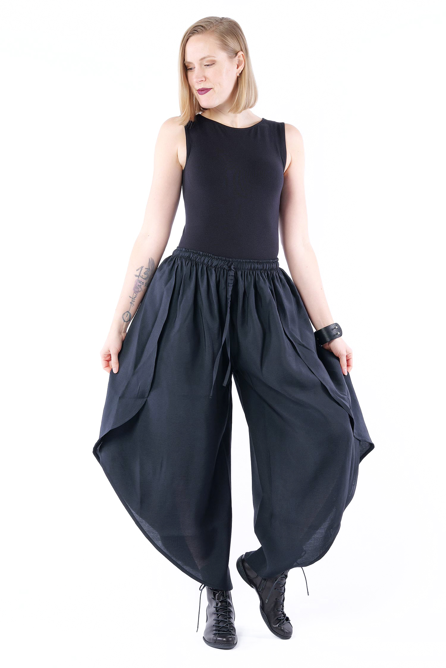 Ausgefallene Hose - Schwarz - 26.1-KHY204