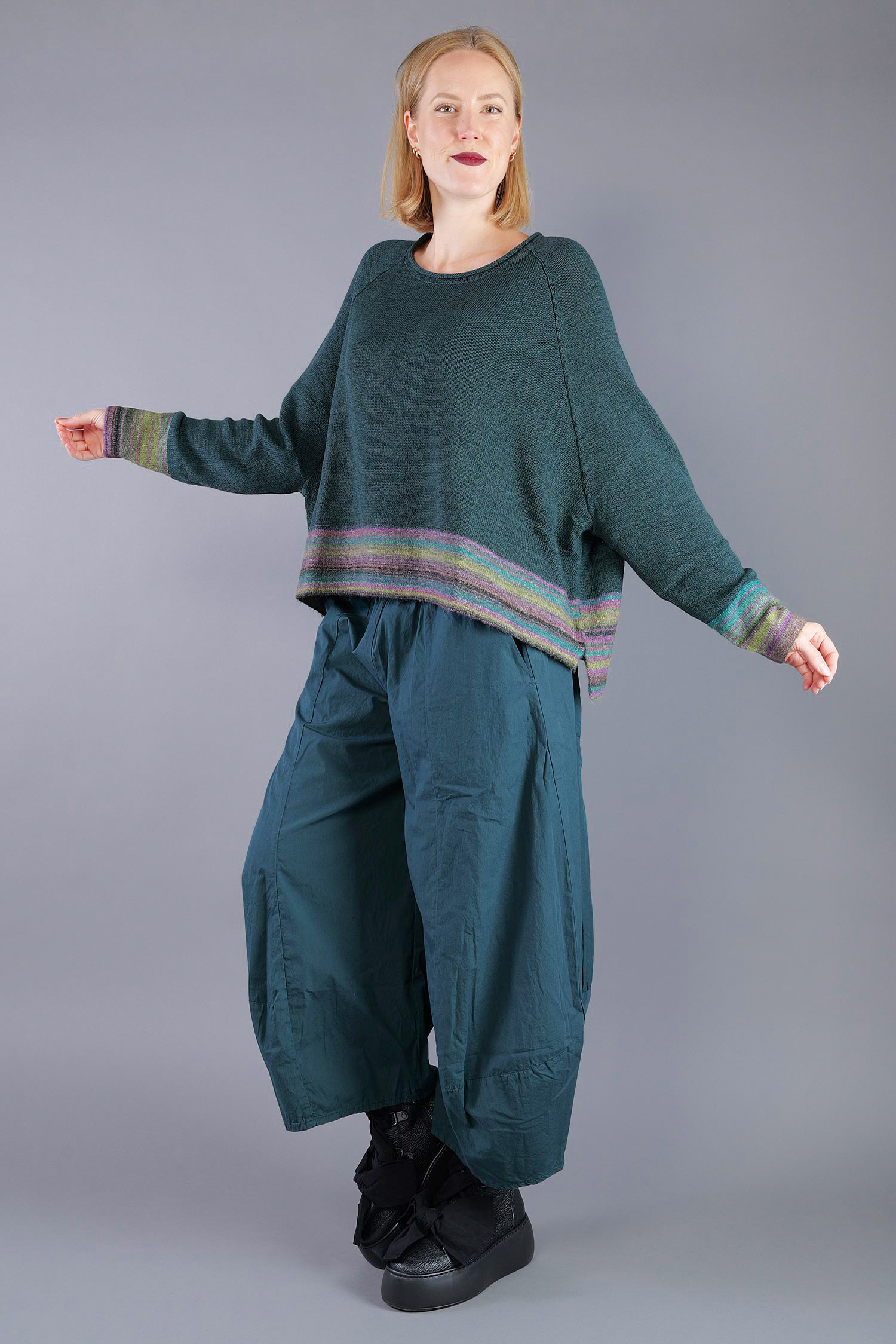 Oversized knitted pullover - Forest stripe - 2263720703