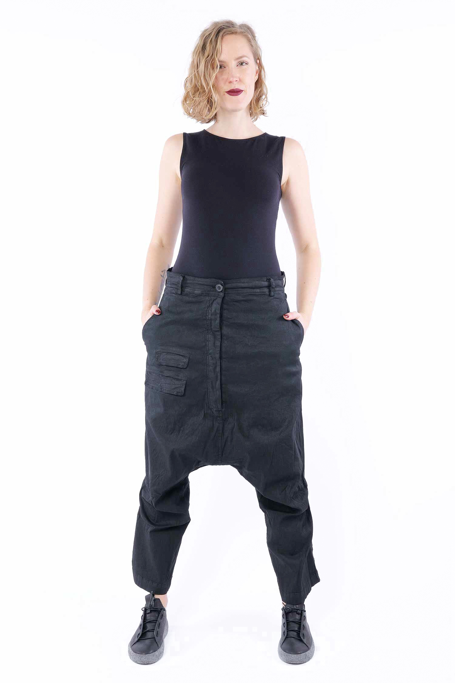 Stretchhose mit tiefem Schritt - Black gloss - 1262070115