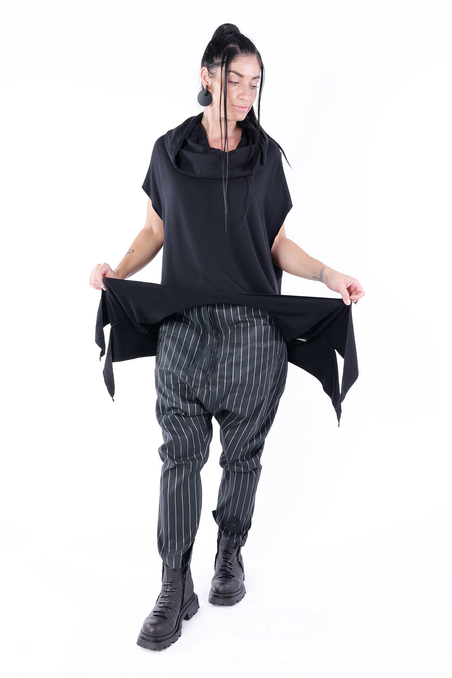 Asymmetrisches Shirt - Schwarz - W5208