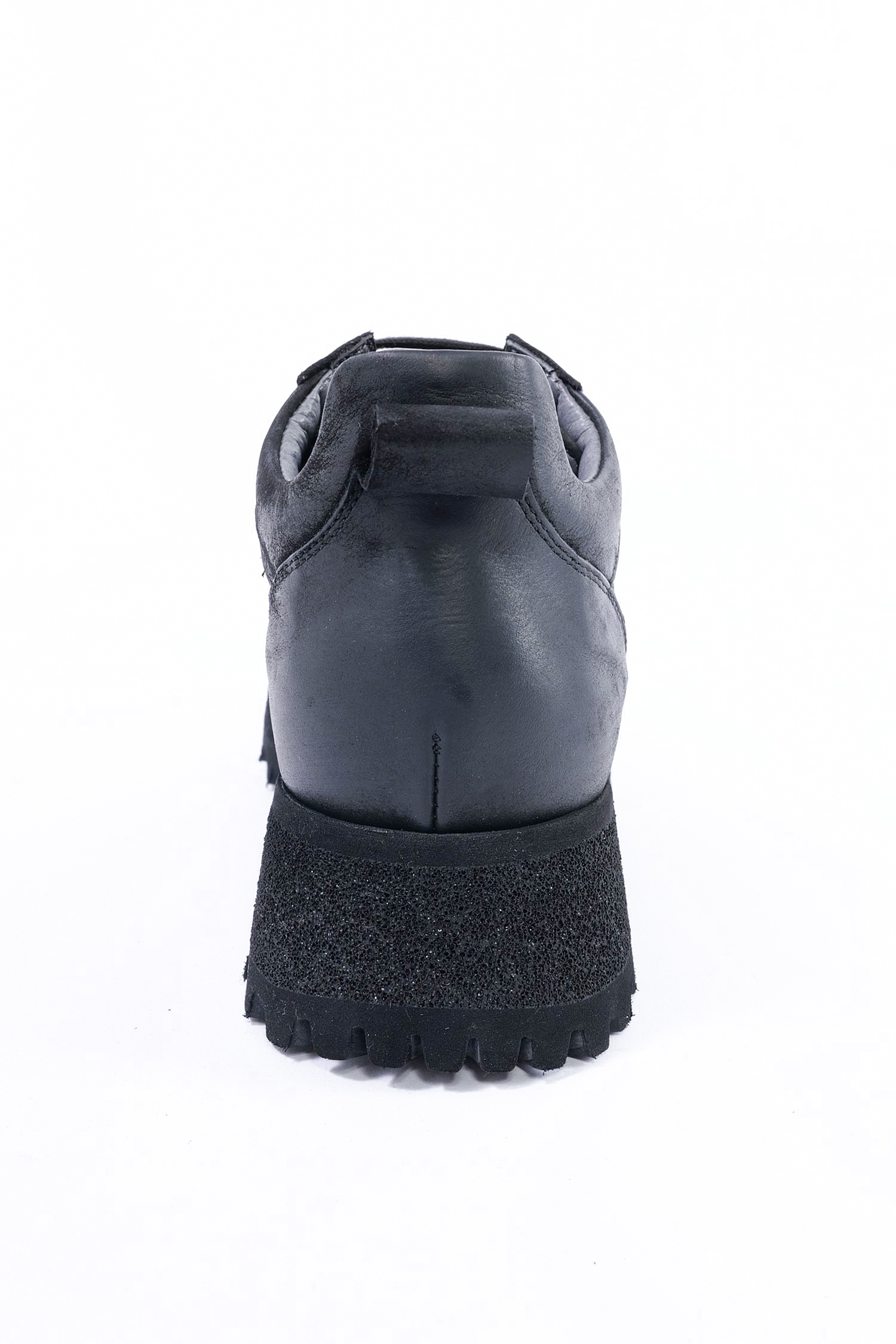 Perforated sneakers - black - 7643