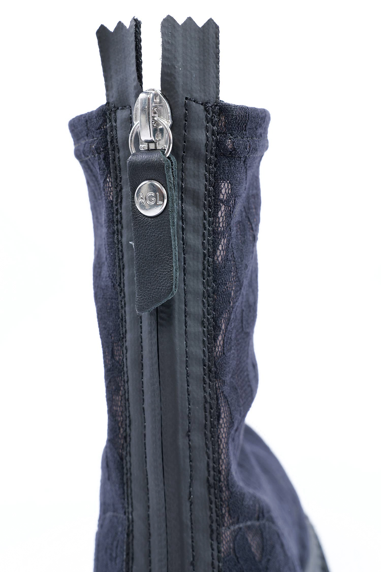 Stiefelette aus Spitze - Schwarz - Mirabel