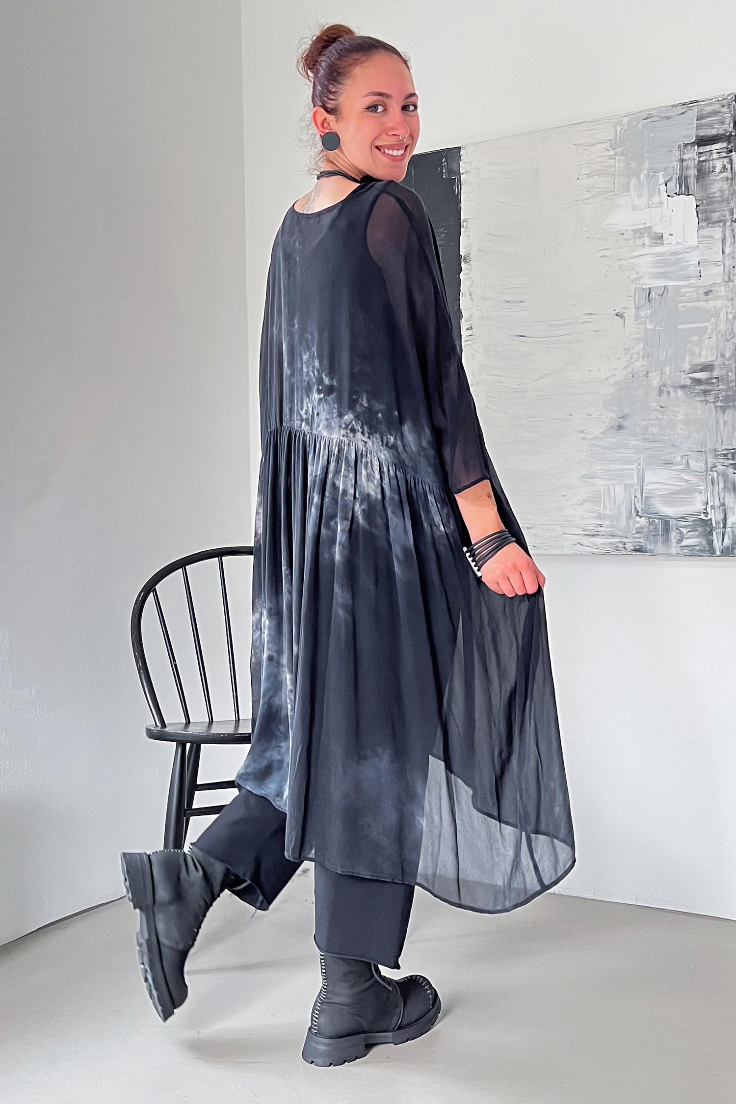 Oversize Seidenkleid - Anschein - Holdtrue