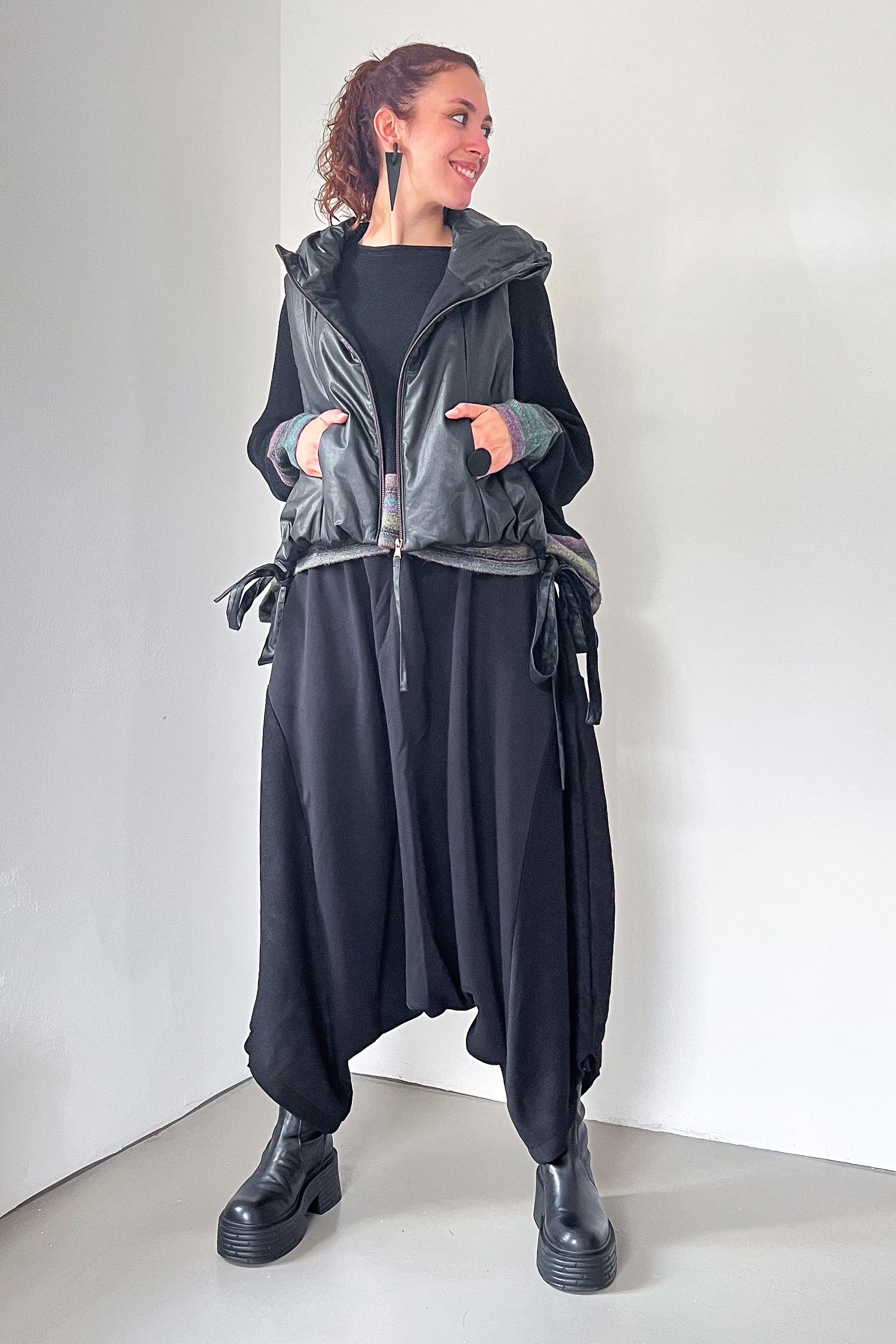 Oversized vest - Black coated - Tionna