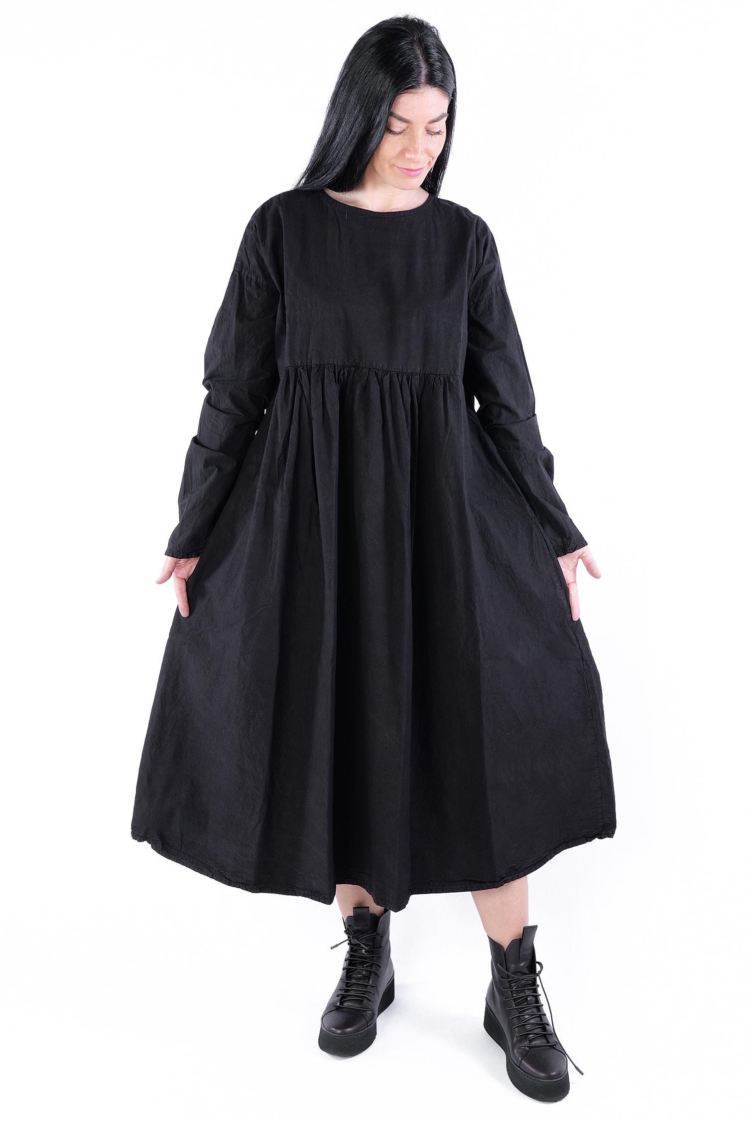 Ruffled dress - Black - Vanmeer